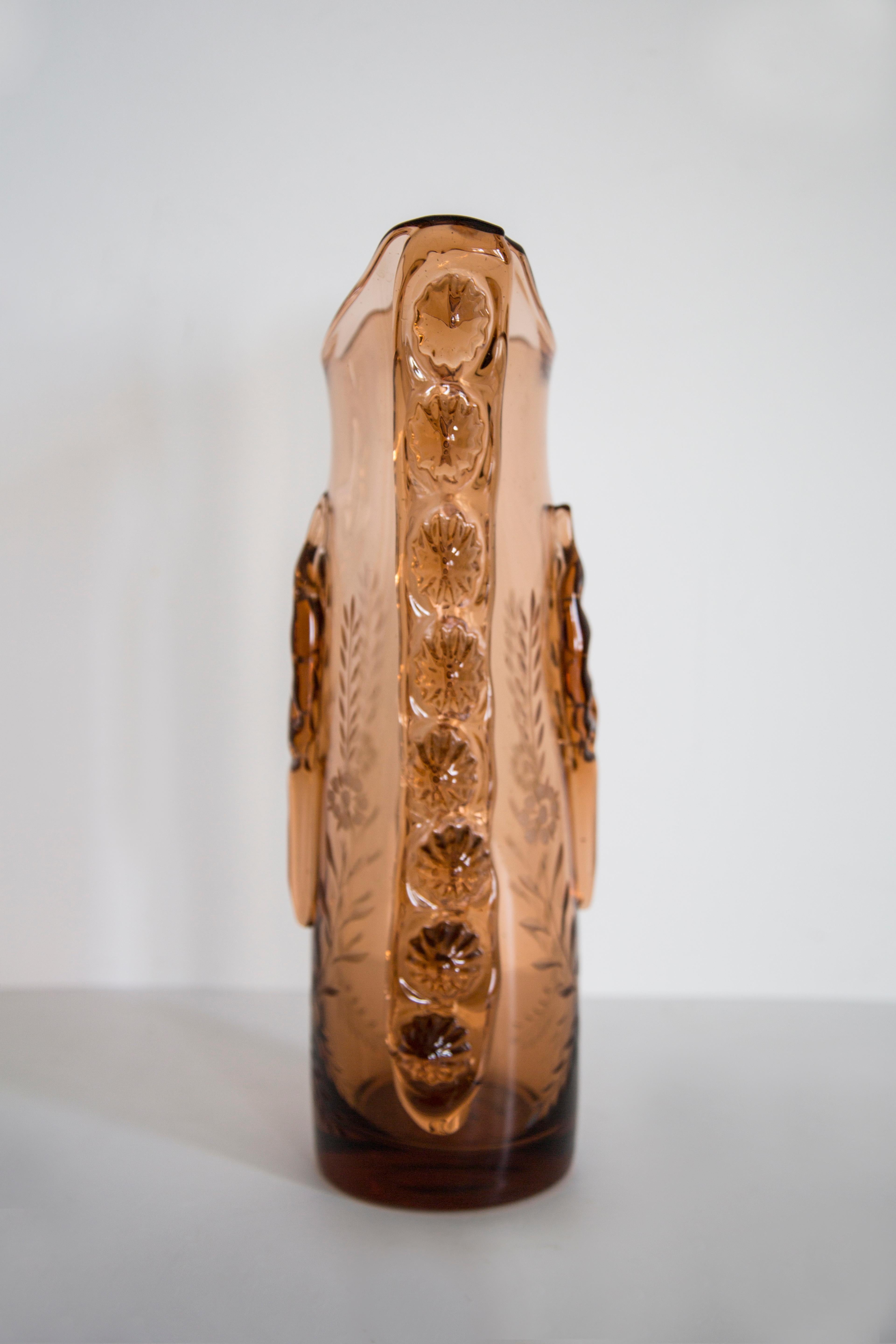 Intagliato a mano Vaso arancione grande in vetro artistico di metà secolo, Bigli, Europa, anni '70 in vendita