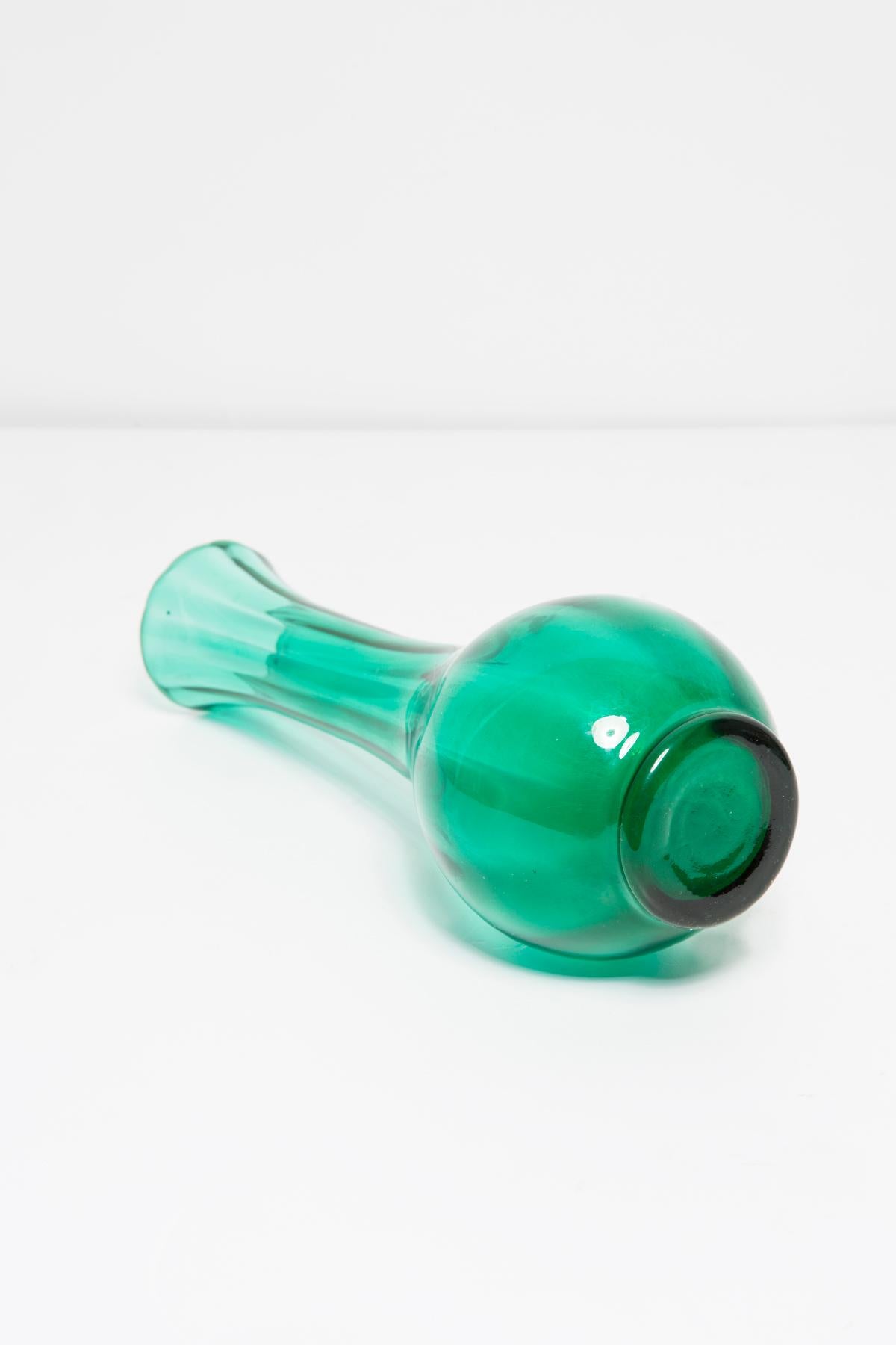 Mid Century Vintage Artistic Glass Green Vase, Europe, 1970s For Sale 4
