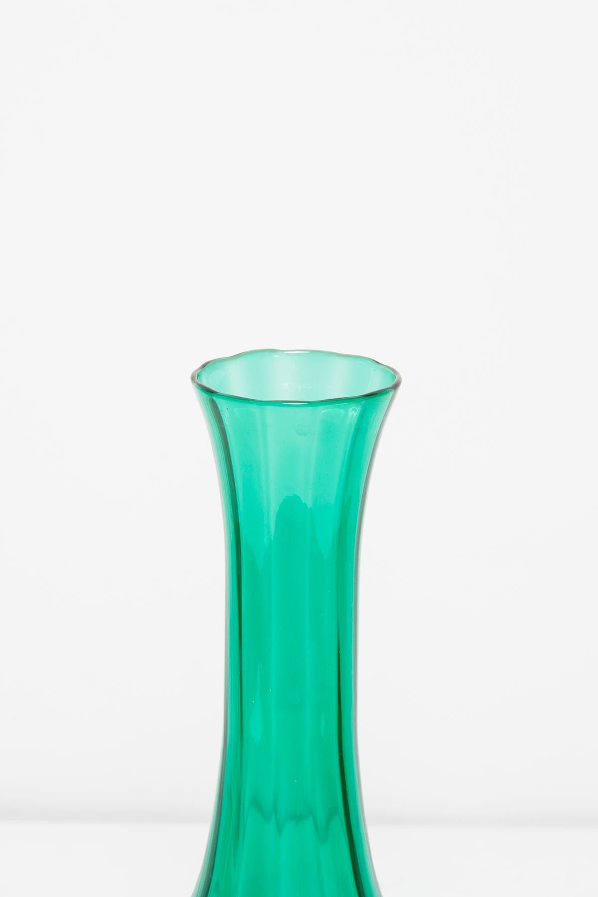 Mid Century Vintage Artistic Glass Green Vase, Europe, 1970s For Sale 1