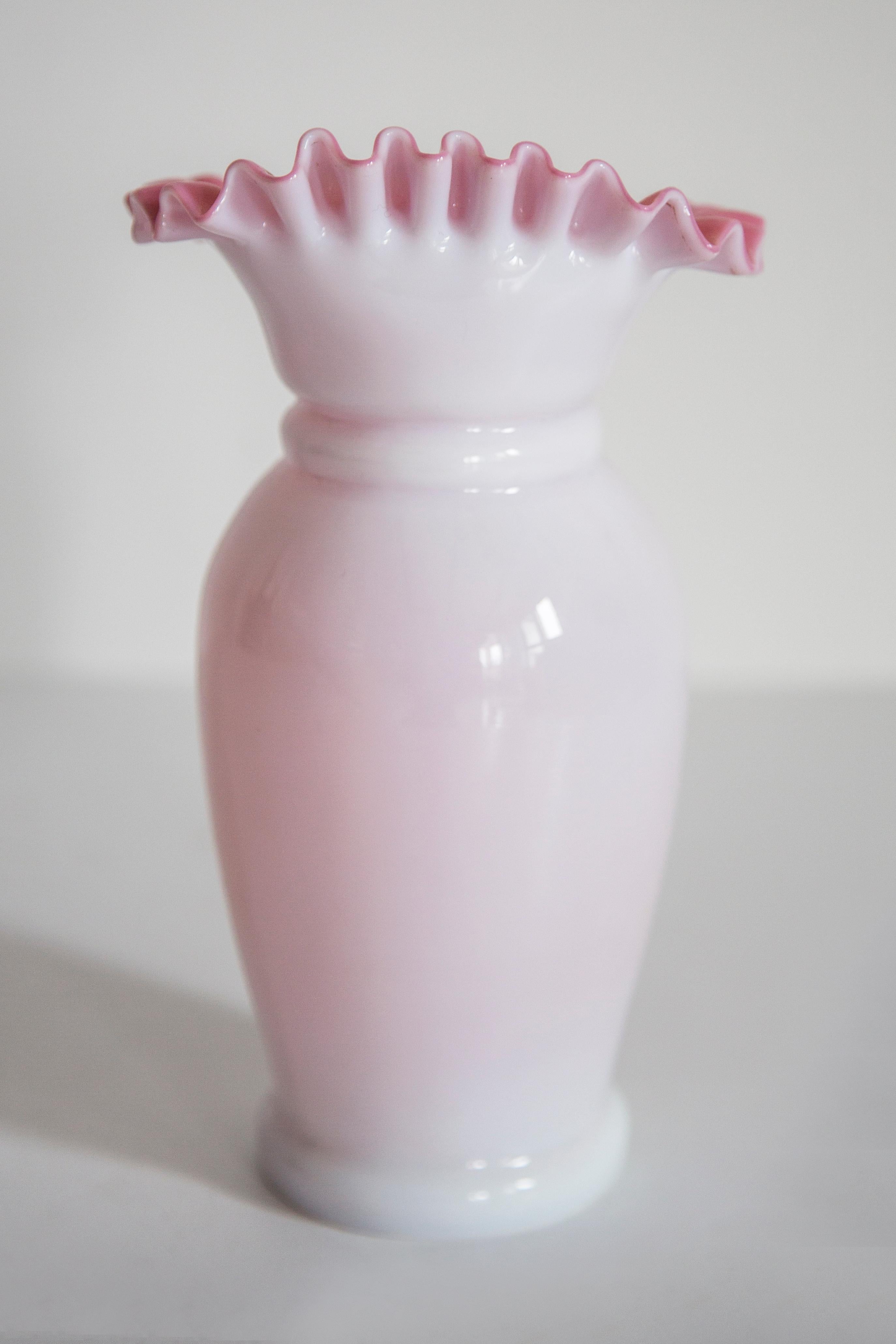 20ième siècle Vase rose artistique du milieu du siècle dernier, Tarnowiec, Sulczan, Europe, 1970 en vente