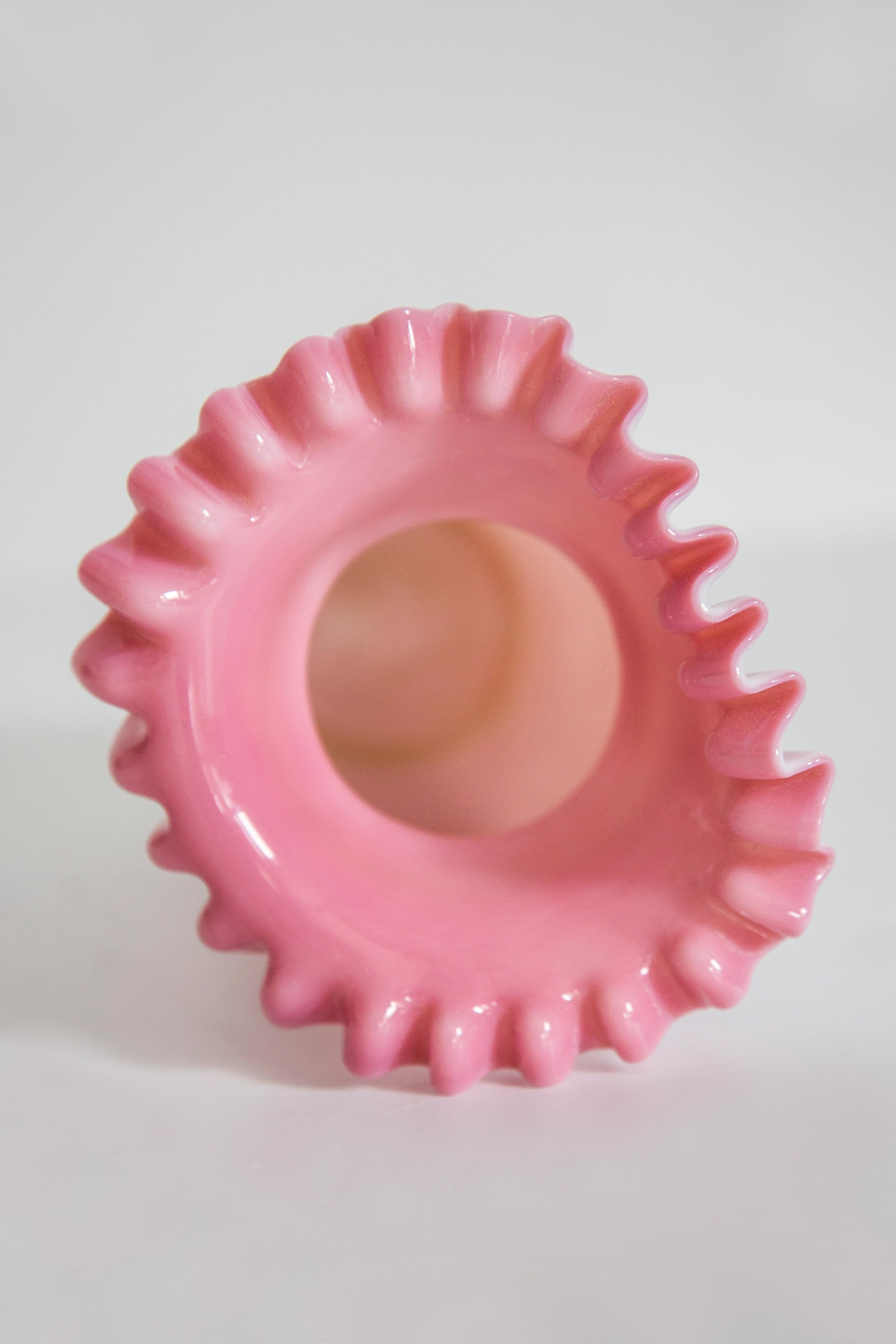 Vase rose artistique du milieu du siècle dernier, Tarnowiec, Sulczan, Europe, 1970 en vente 1