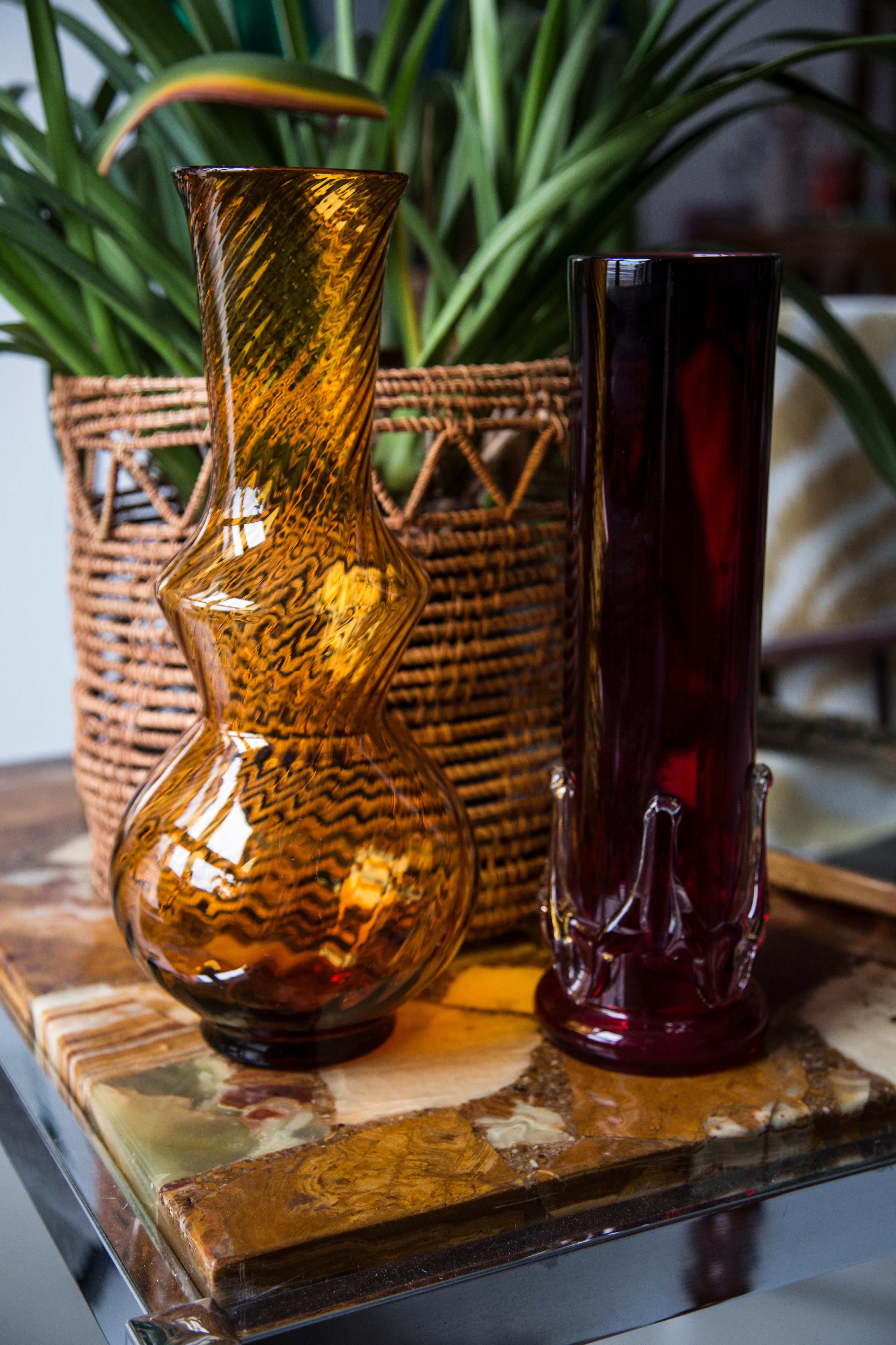 Hand-Carved Mid Century Vintage Artistic Glass Red Vase, Tarnowiec, Sulczan, Europe, 1970s For Sale