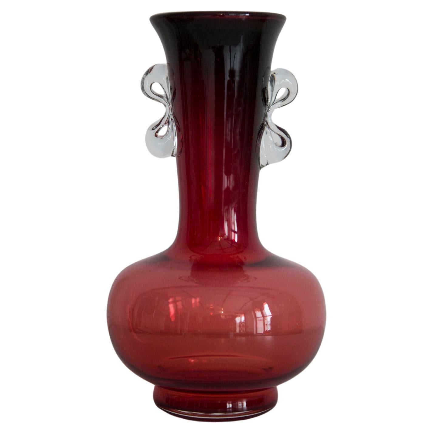 Rote Vase aus Artistik-Glas, Tarnowiec, Sulczan, Europa, 1970er Jahre