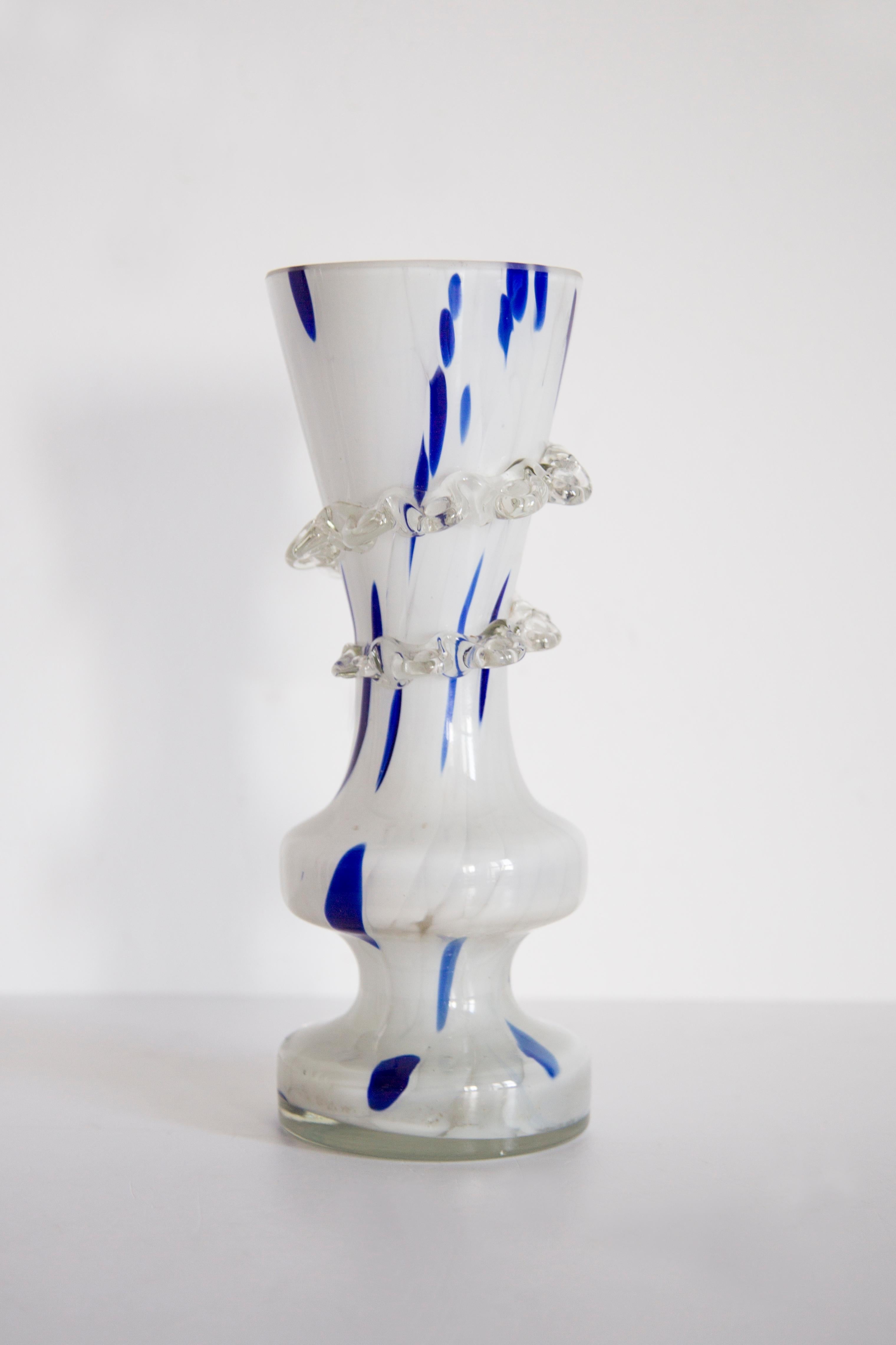 VASE “SCARF”
Author: Decorative Glassworks 