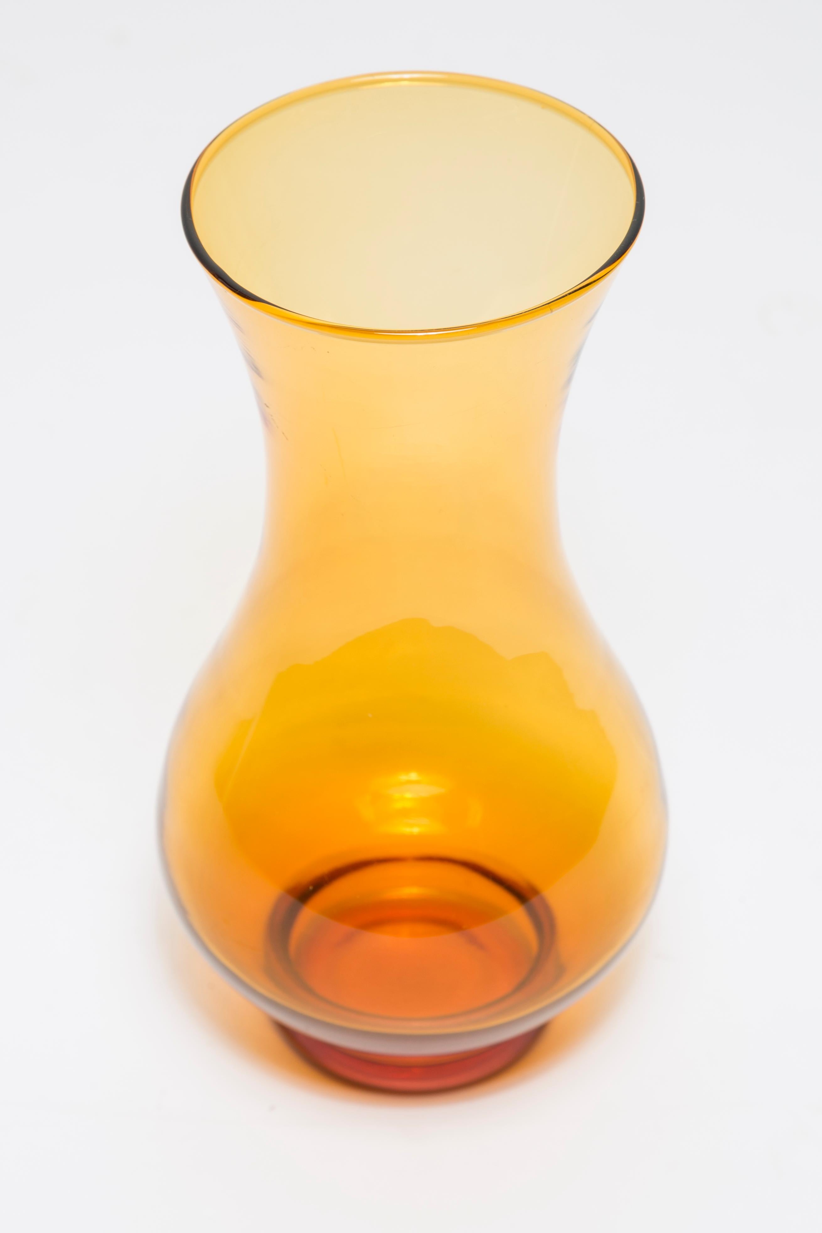 Mid Century Vintage Artistic Glass Yellow Light Vase, Europe, 1970s For Sale 1