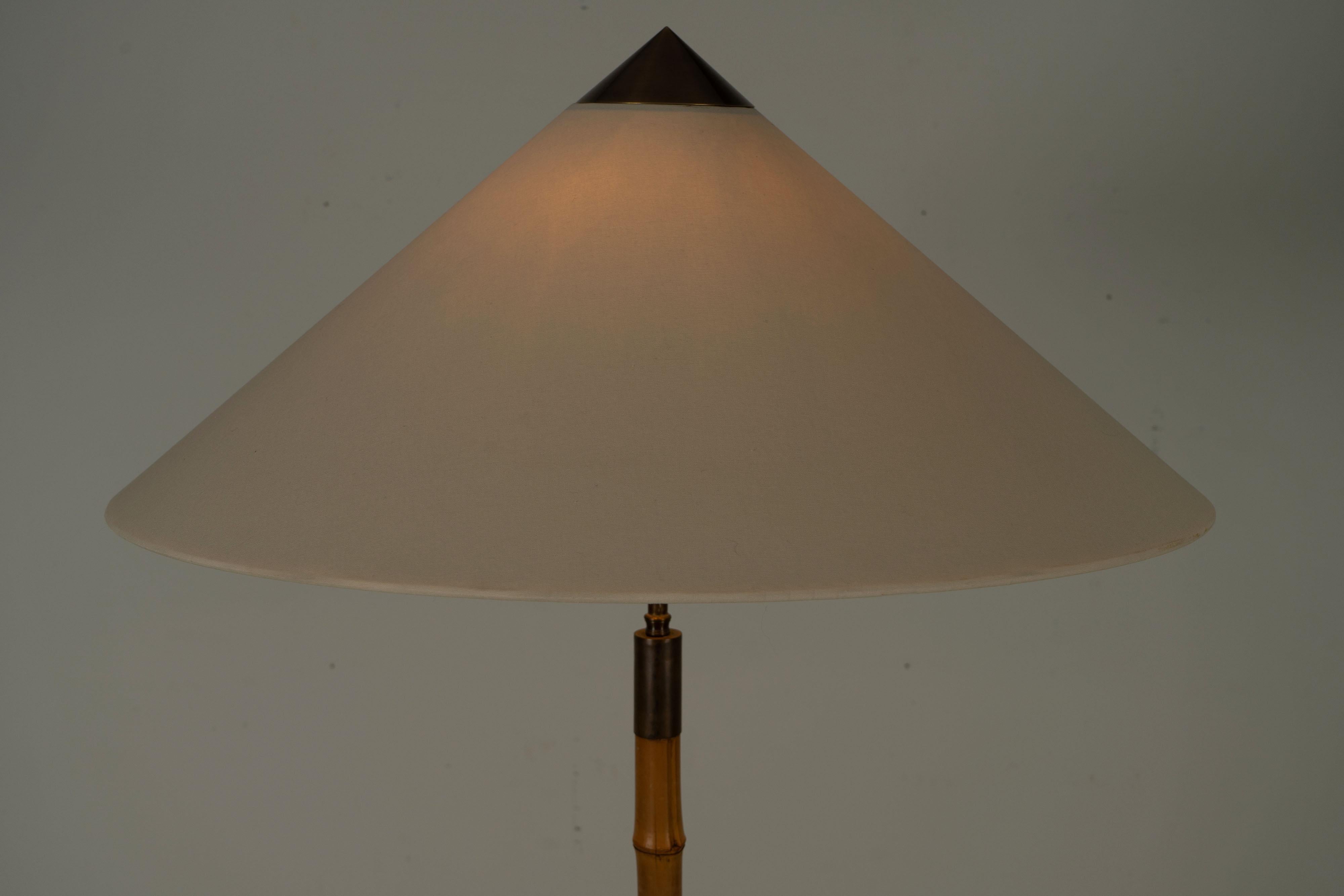 Mid-Century Vintage Bamboo Floor Lamp with Brass, 1960s In Good Condition In Munster, DE
