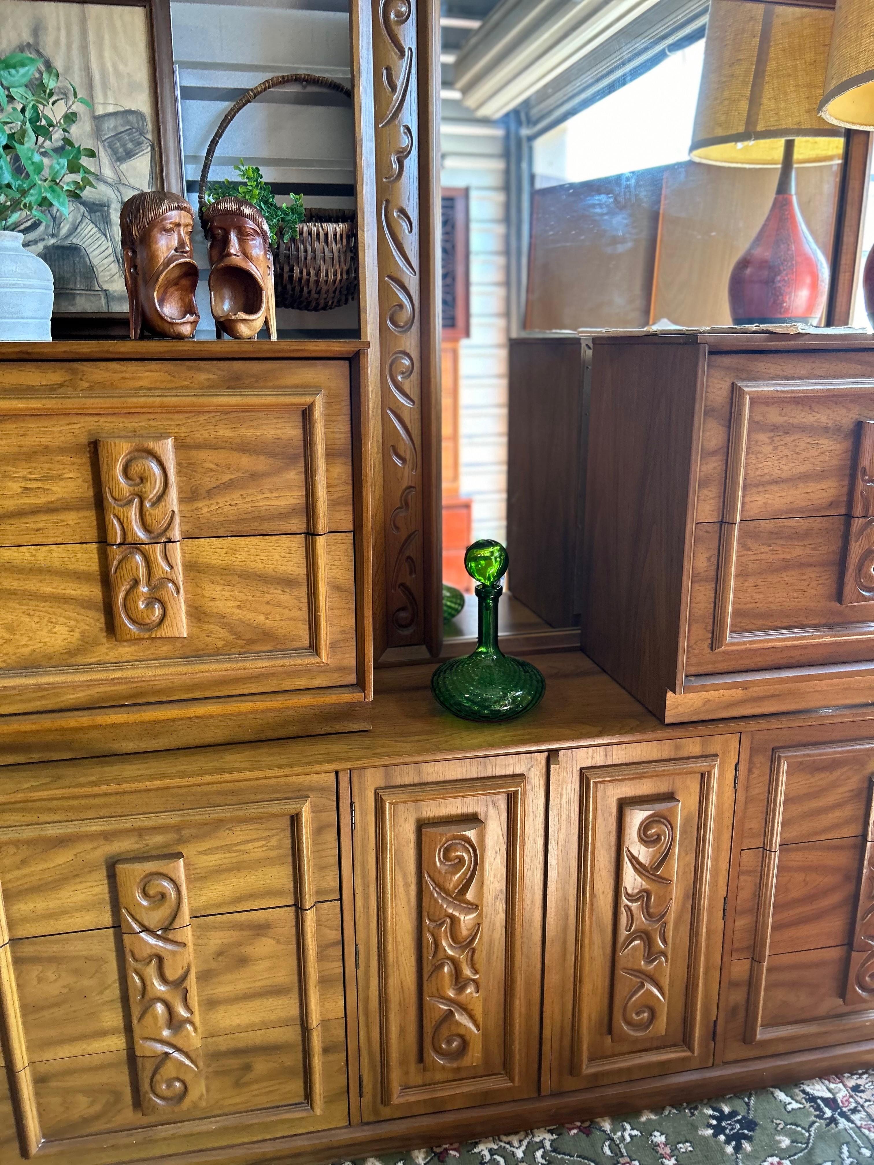 Hand-Carved Mid Century Vintage BASSETT Bedroom Furniture Set - 5 Pieces