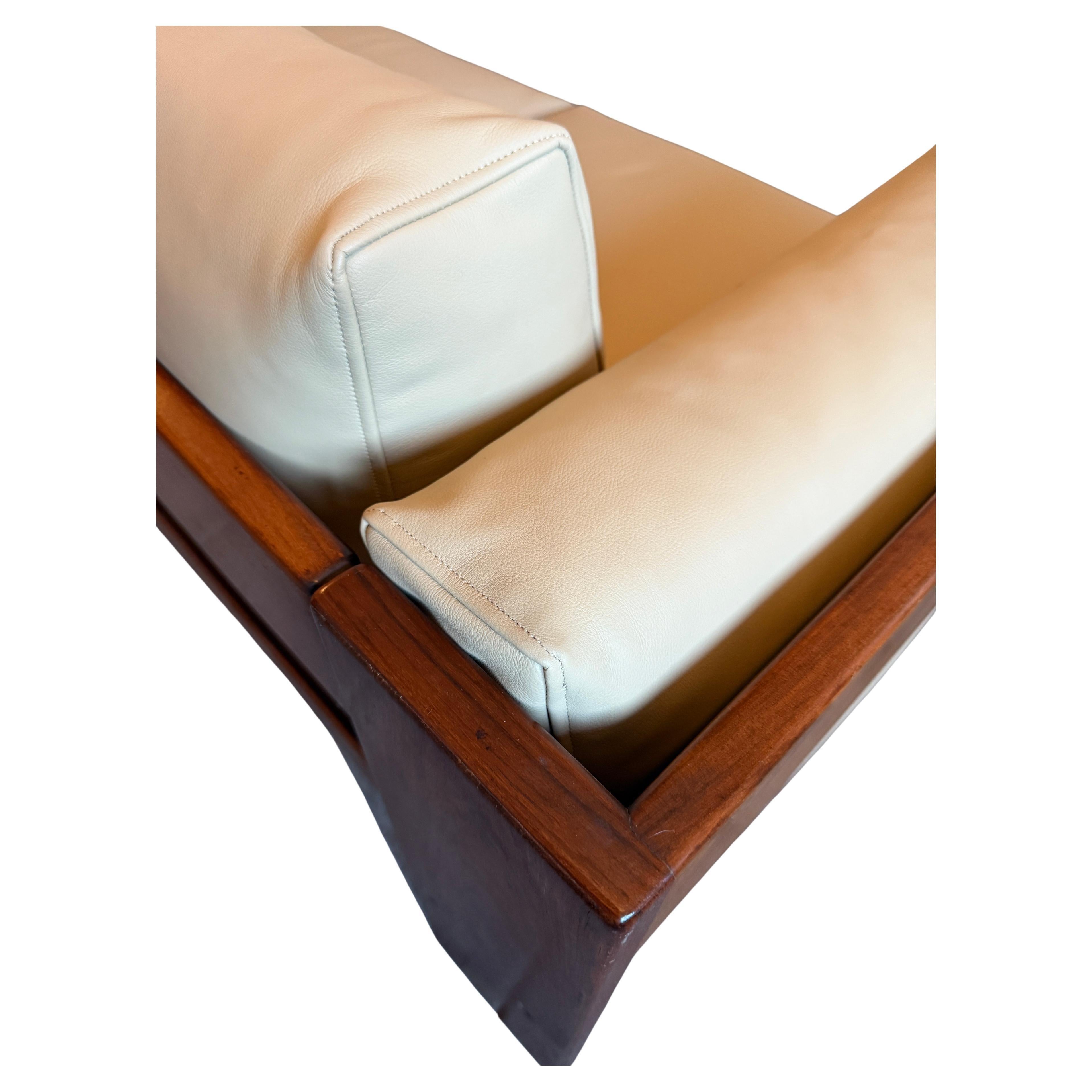 Mid century Vintage bastiano sofa loveseat by Afra & Tobia Scarpa by Gavina In Good Condition In Brooklyn, NY