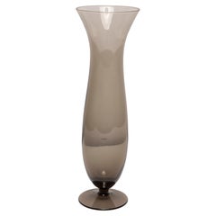 Vase mince beige du milieu du siècle dernier, Europe, années 1960