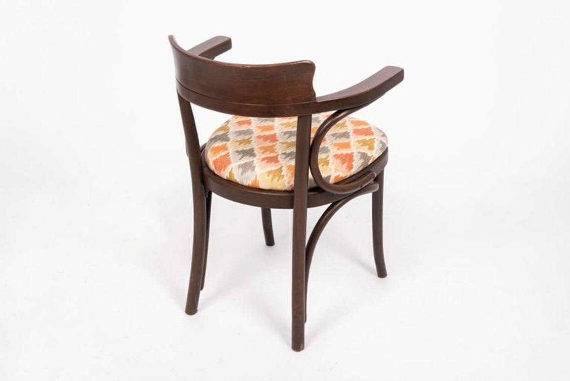 Mid Century Vintage Bentwood Cafe Dining Chairs in the Style of J&J Kohn For Sale 2