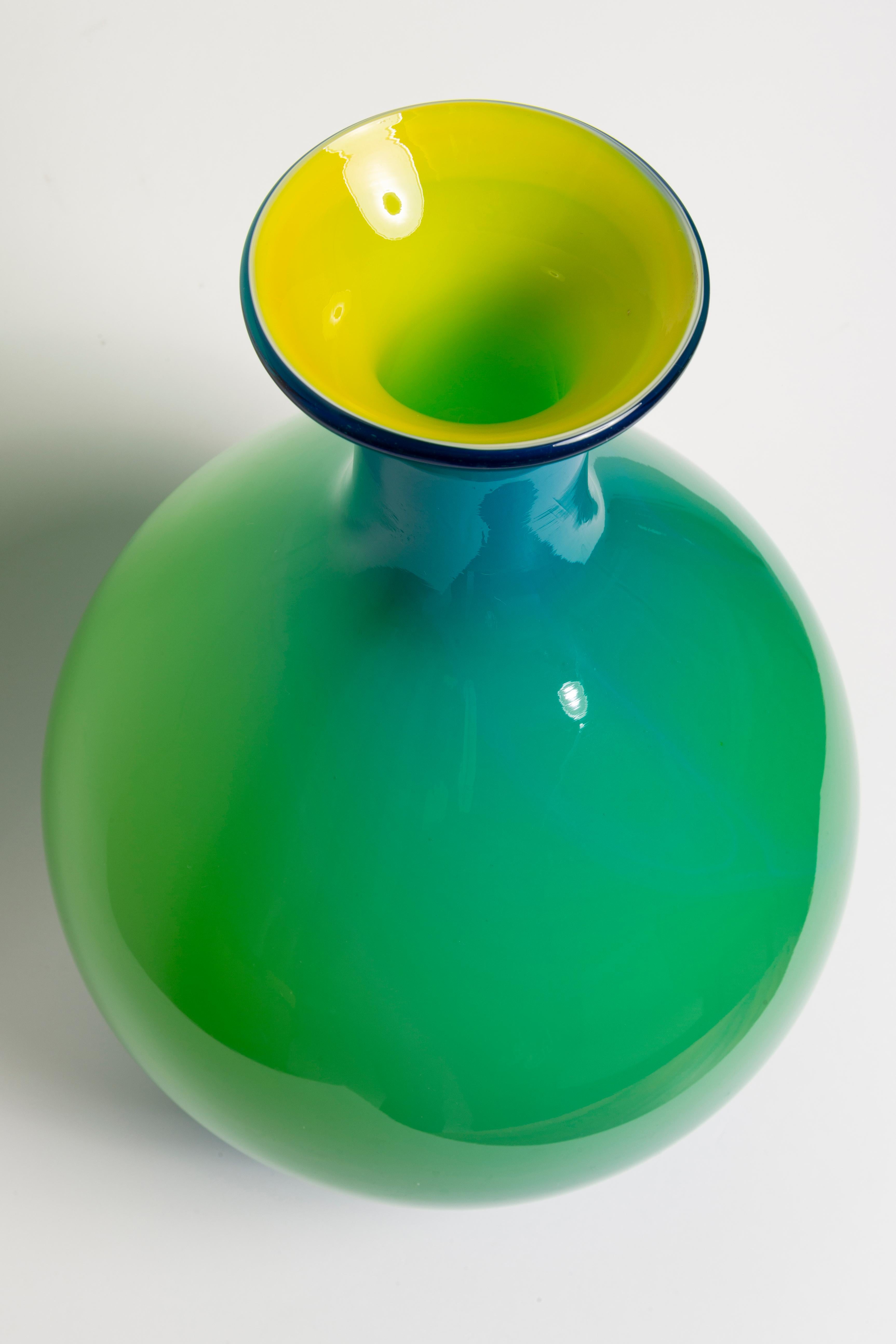 Grand vase bleu et vert vintage du milieu du siècle, 20ème siècle, Europe, années 1960 en vente 3
