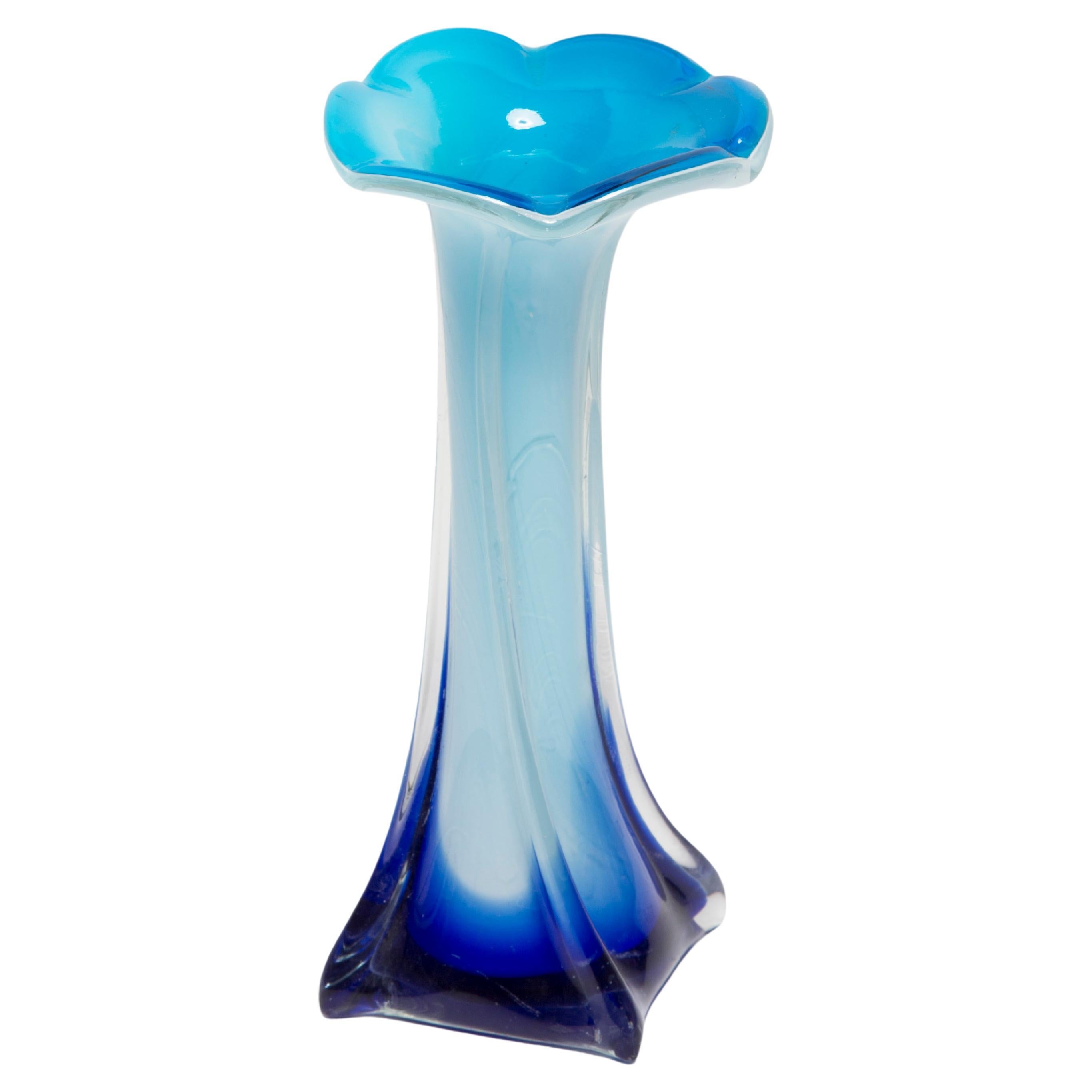 Blaue dekorative Murano-Glas-Kalla-Vase aus der Mitte des Jahrhunderts, Europa, 1960er Jahre