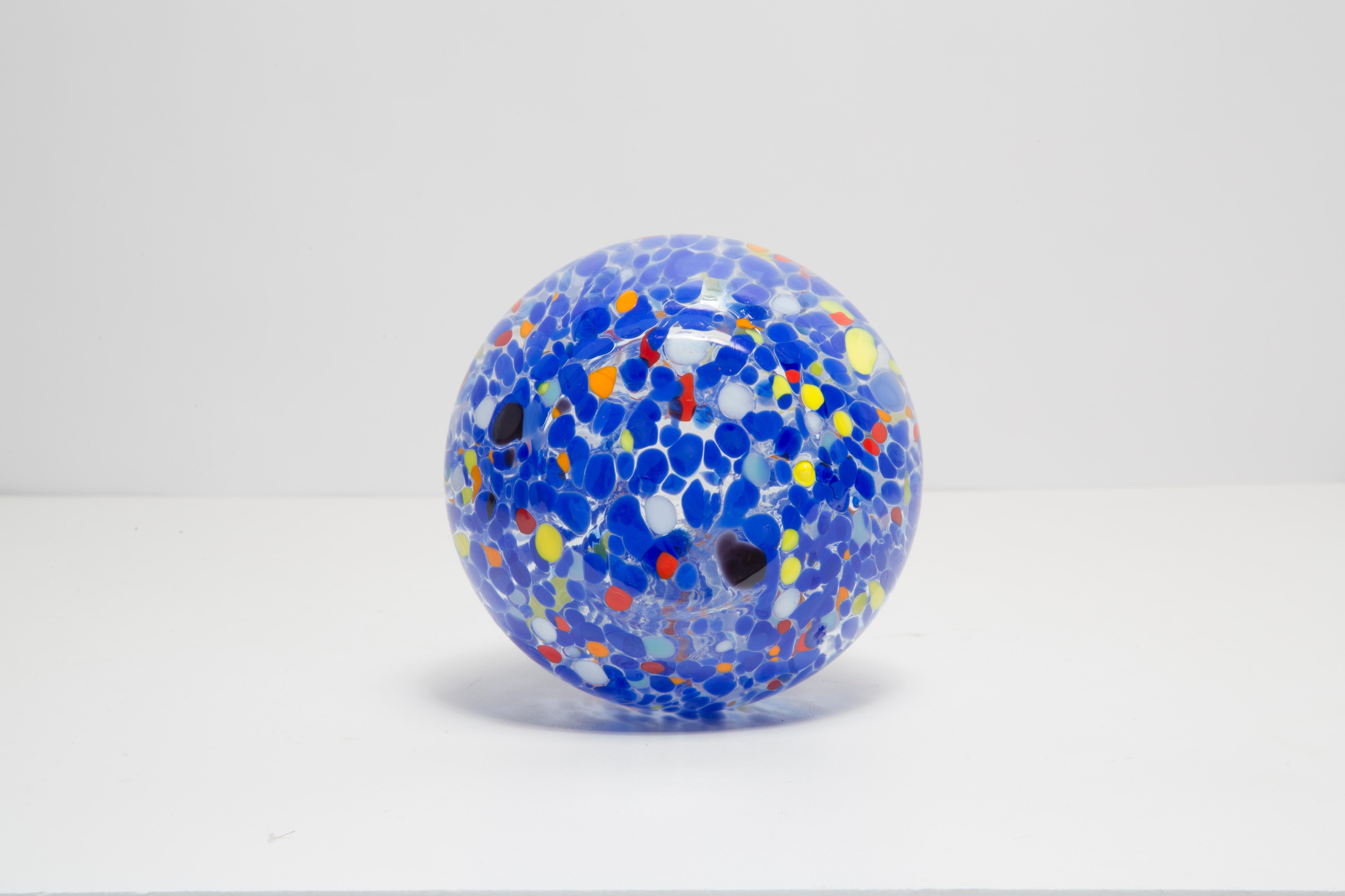 Petit vase de Murano vintage à pois bleus, Italie, années 1960 en vente 2