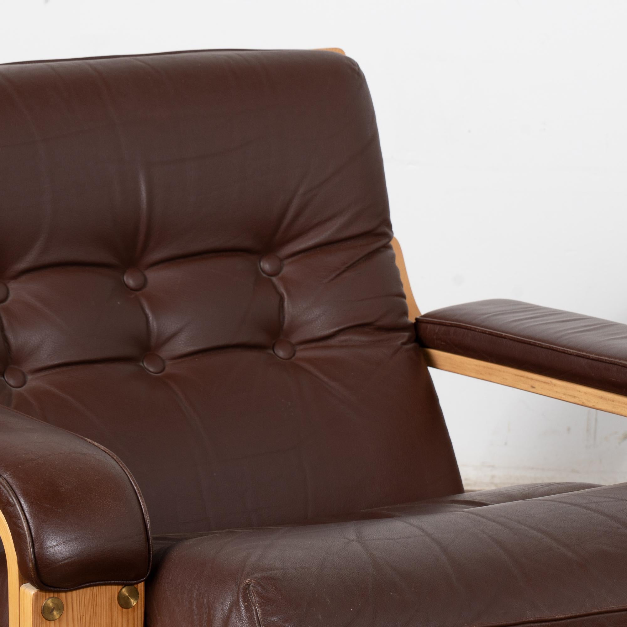Mid Century Vintage Brown Leather Lounge Armchairs, Denmark circa 1970-80 In Good Condition For Sale In Round Top, TX