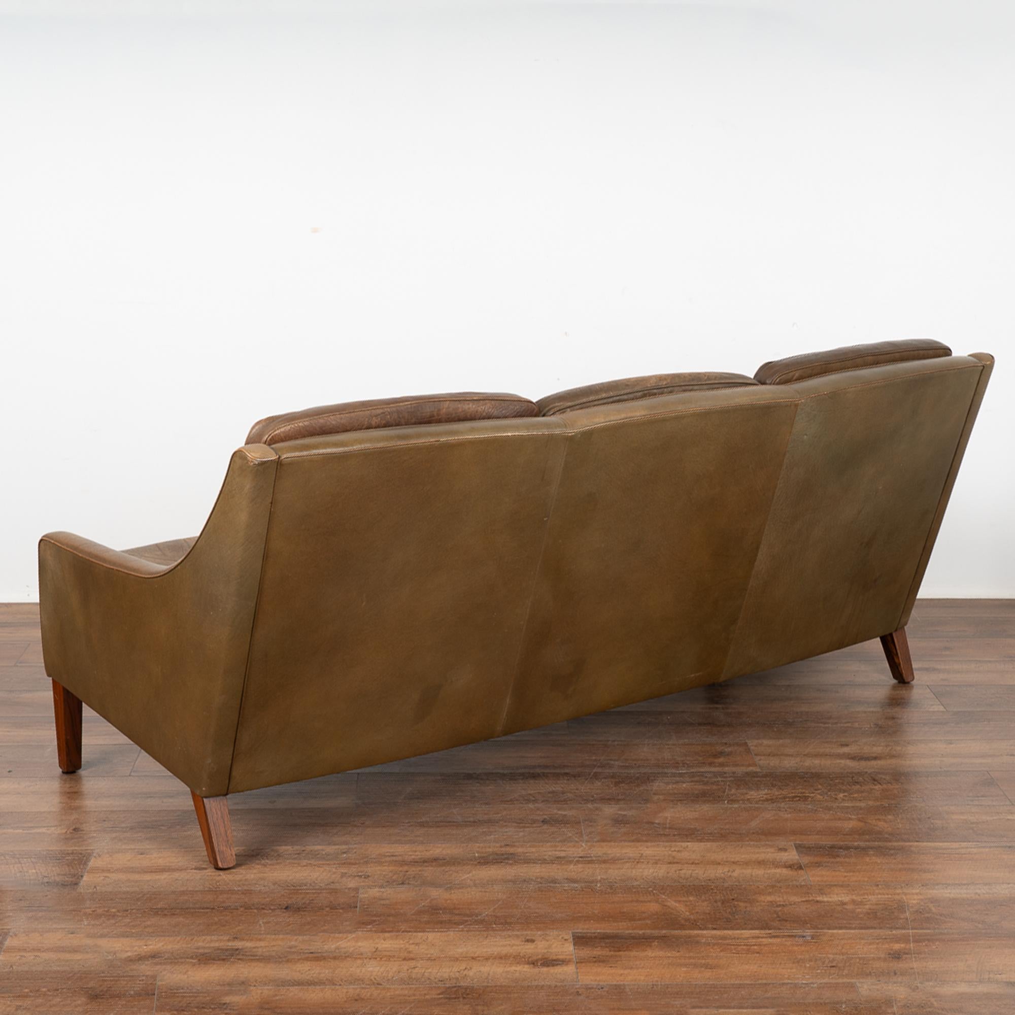 Mid Century Vintage Brown Leather Three Seat Sofa, Denmark circa 1960-70 For Sale 1