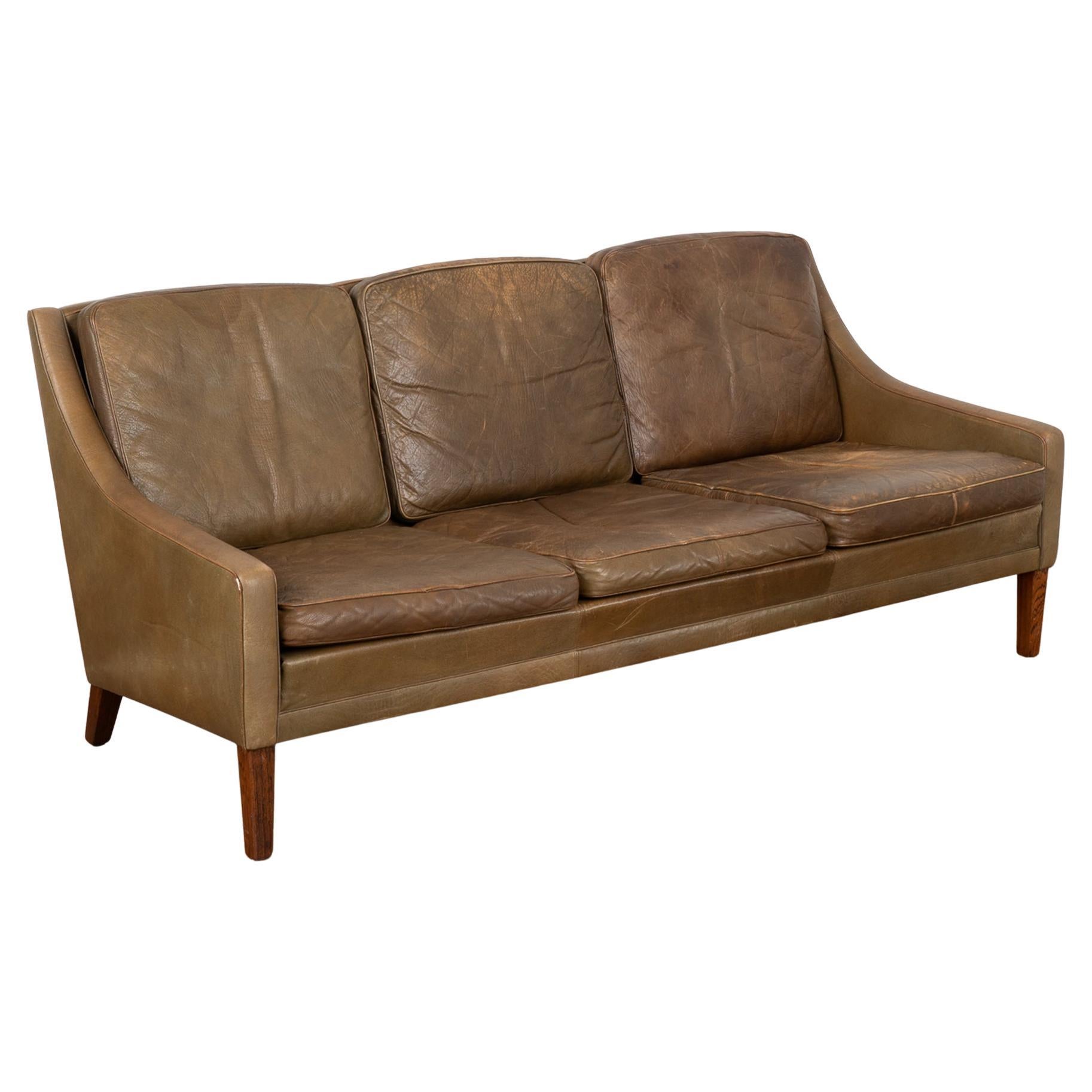 Mid Century Vintage Brown Leather Three Seat Sofa, Dänemark ca. 1960-70