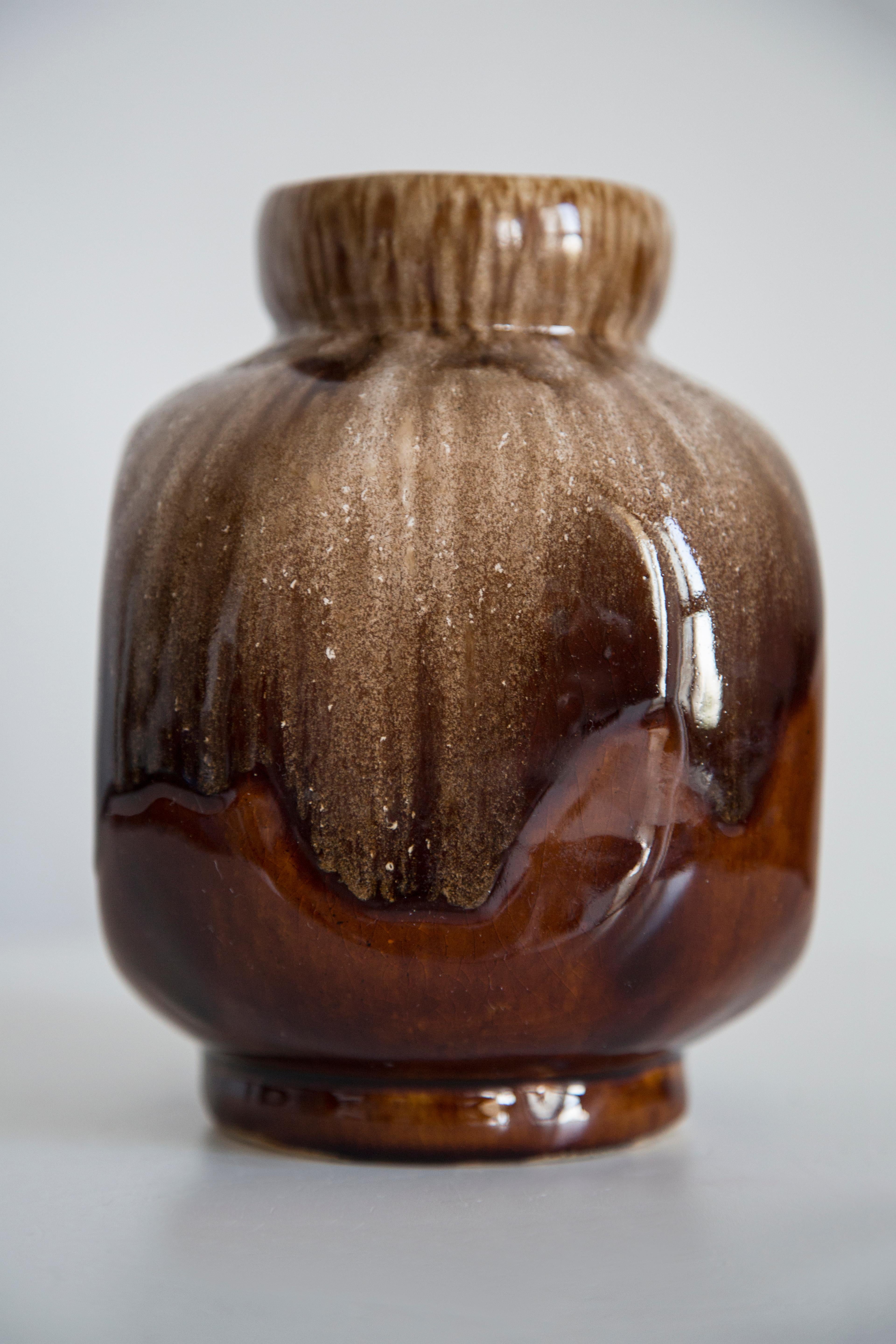 Mid Century Vintage Brown Small Ceramic Vase, Europe, 1960s For Sale 2