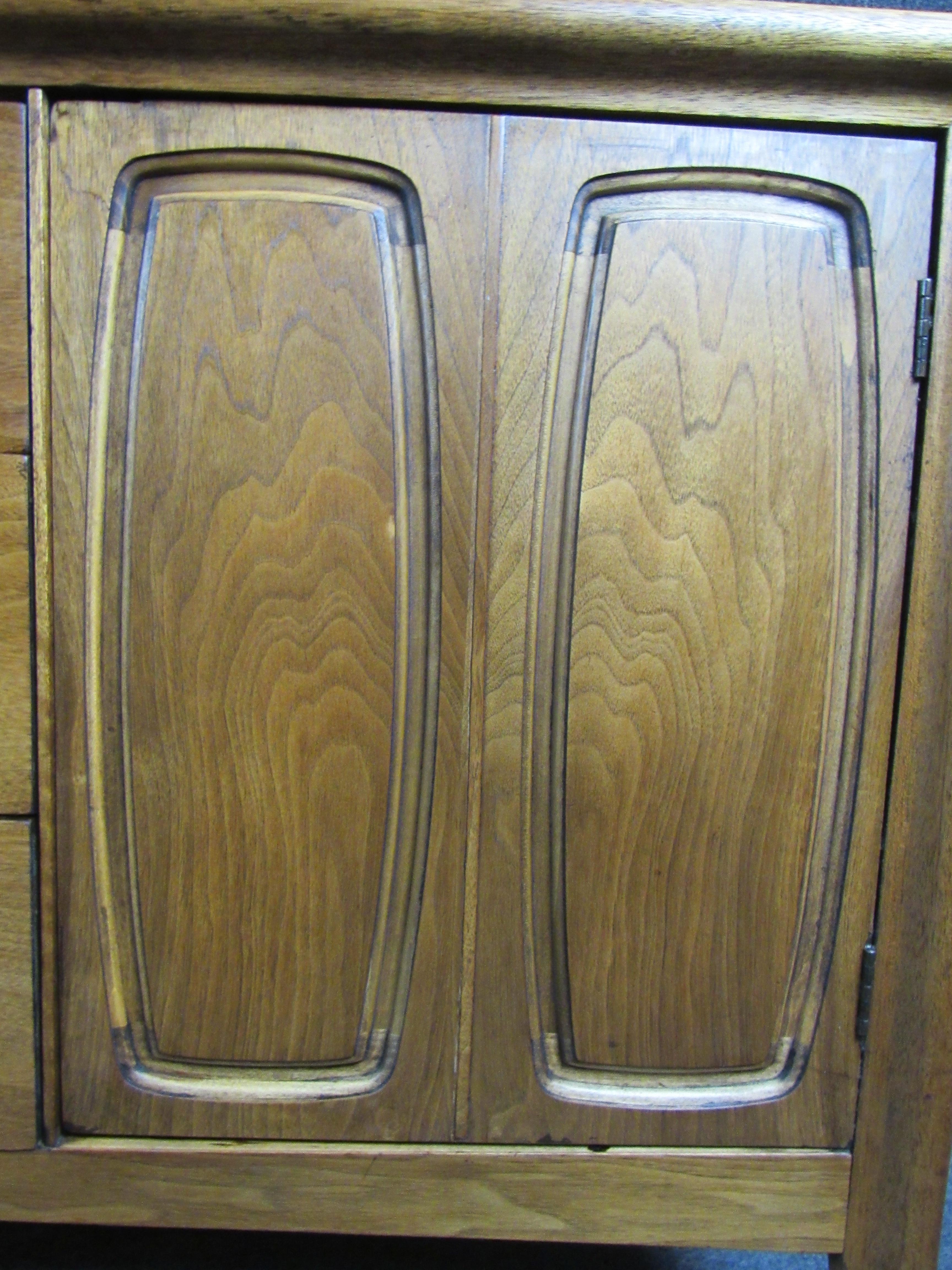 Credenza 