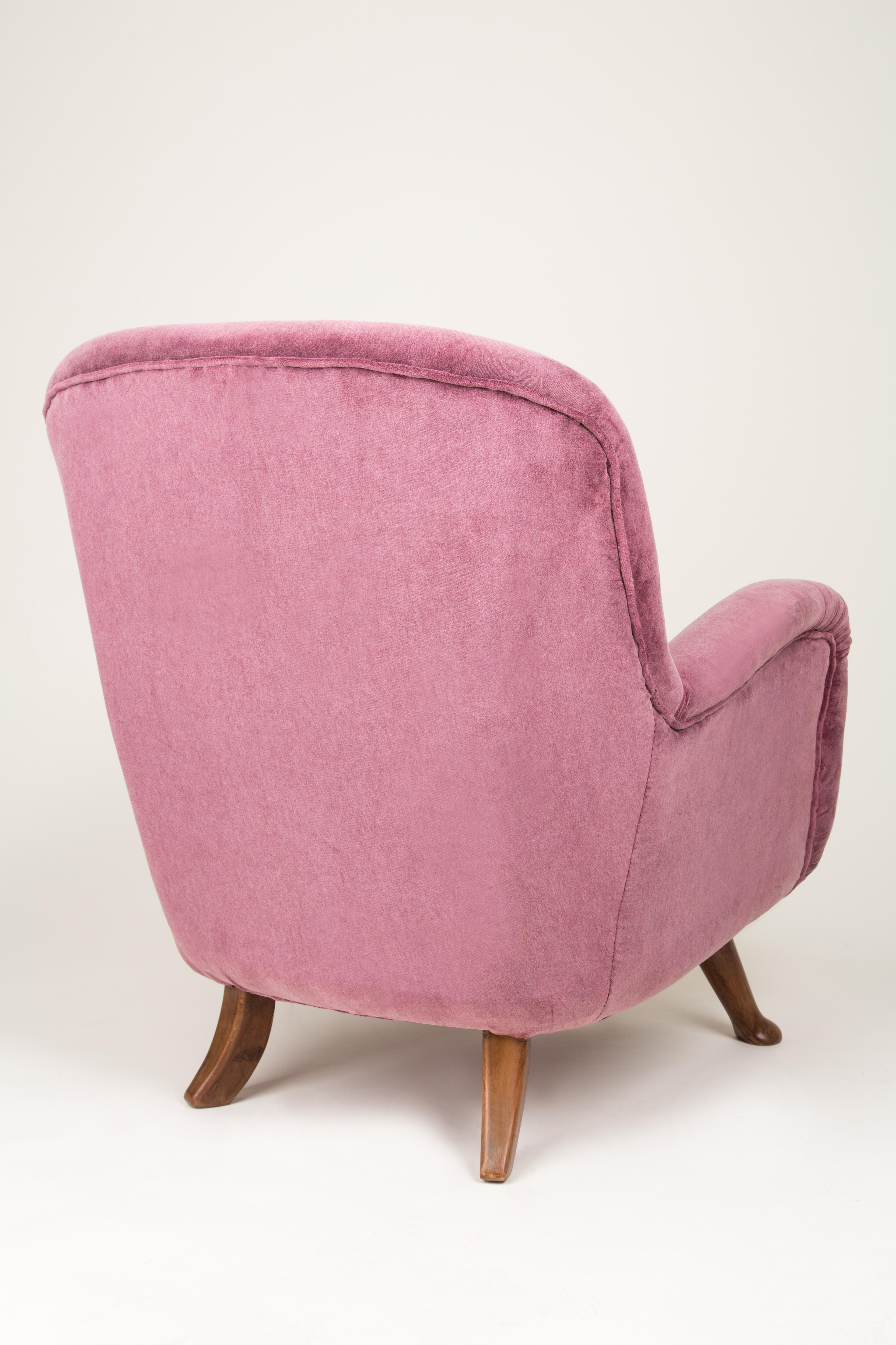 Grand fauteuil bourgogne vintage du milieu du siècle, Europe, années 1960 Excellent état - En vente à 05-080 Hornowek, PL