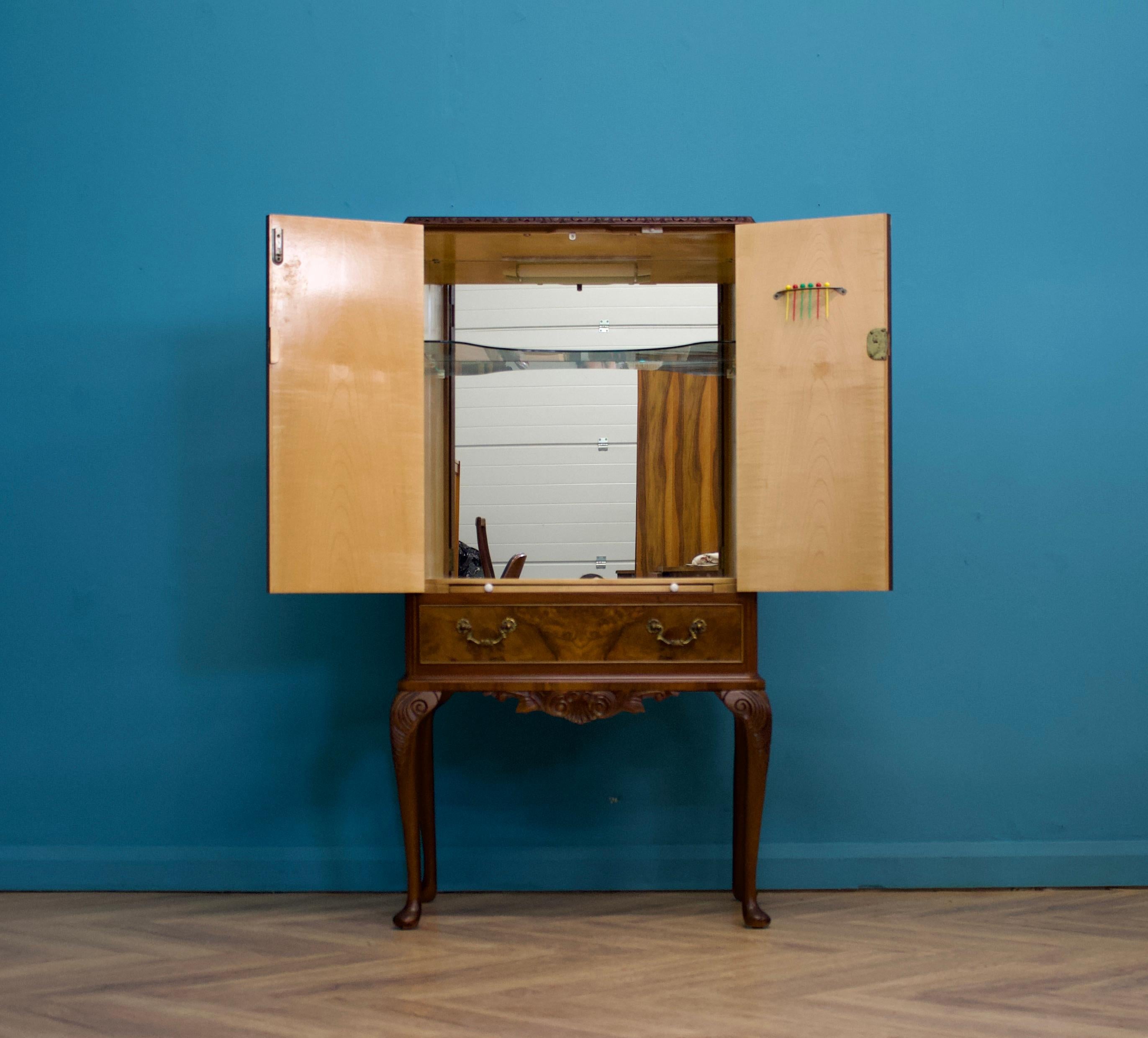 Mid Century Vintage Burr Walnut Queen Anne Style Drinks Cabinet, 1970s 1