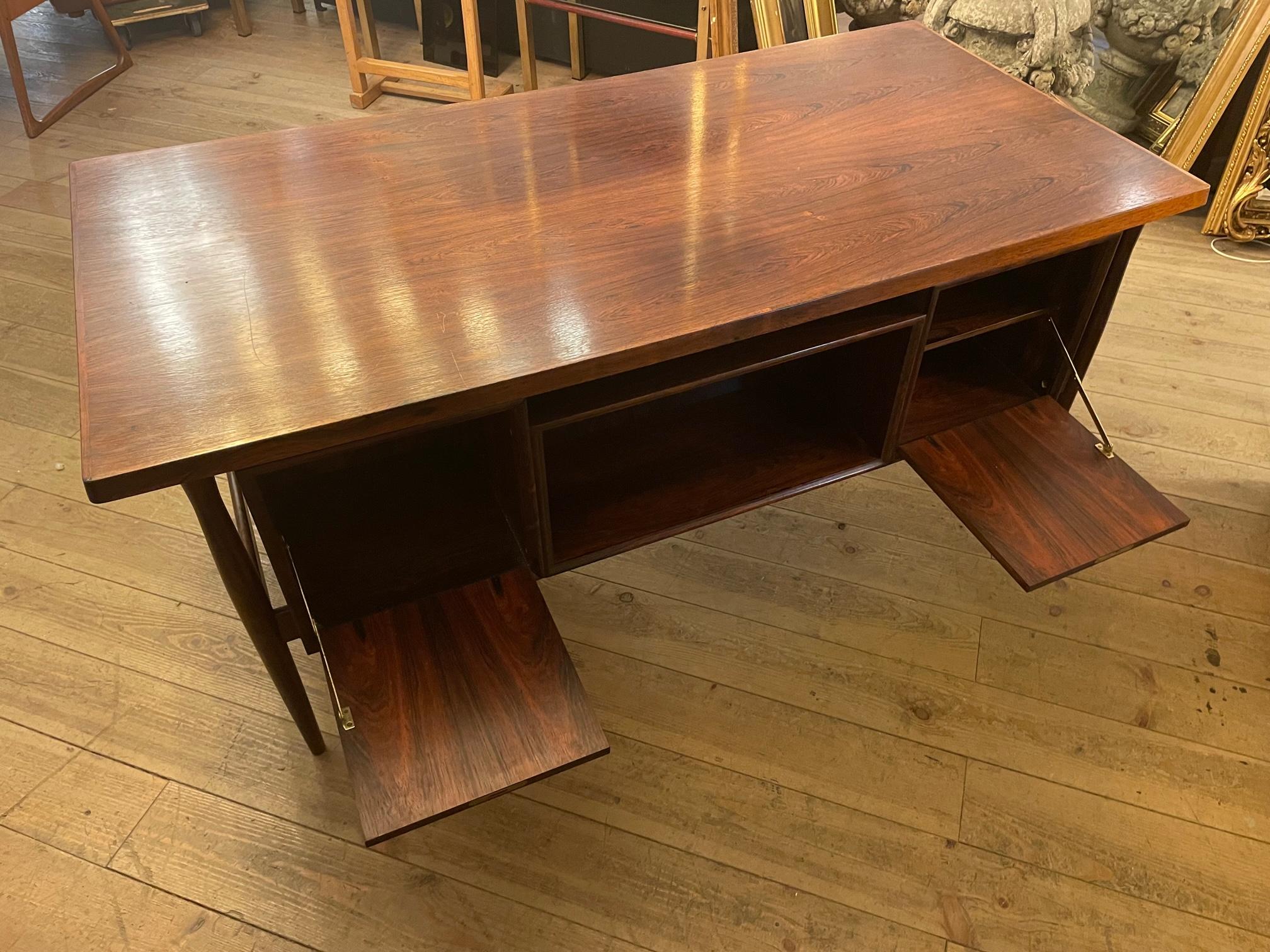 Mid Century Vintage Danish Rosewood Desk by Arne Vodder 6