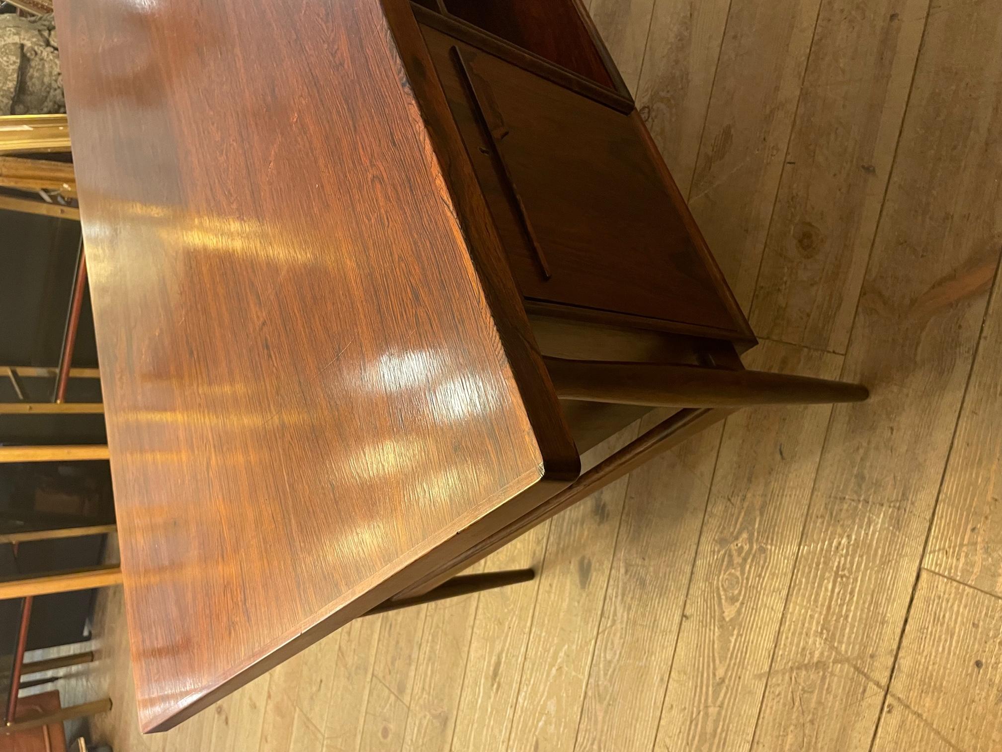 Mid Century Vintage Danish Rosewood Desk by Arne Vodder 8