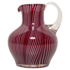 Vaso piccolo rosso scuro vintage del Medioevo, Europa, anni '60