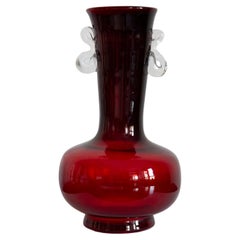 Vase rouge foncé, Europe, 1980