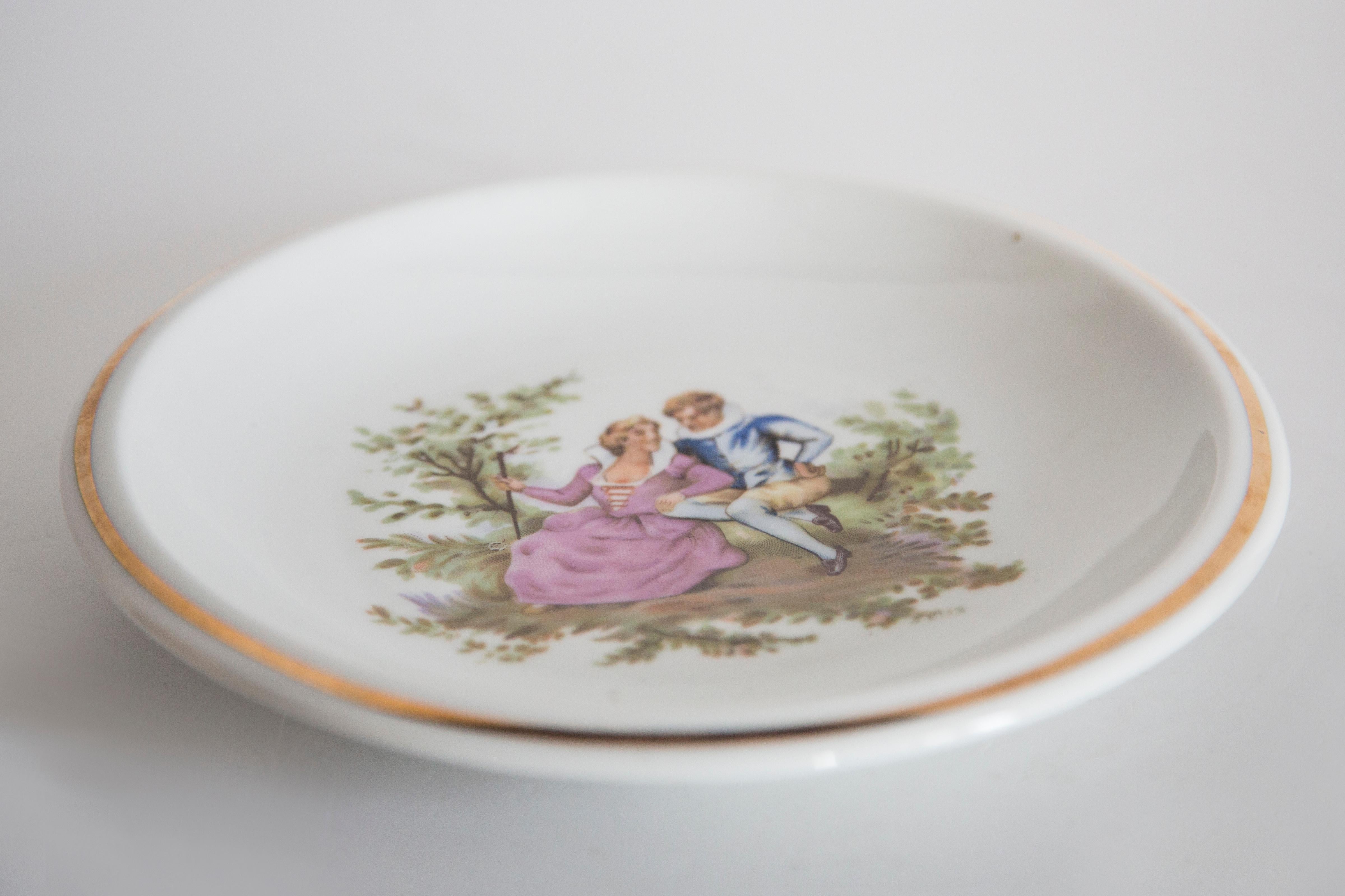 Plato de porcelana decorativa Mid Century Vintage, Pareja, Polonia, años 60 en venta 2