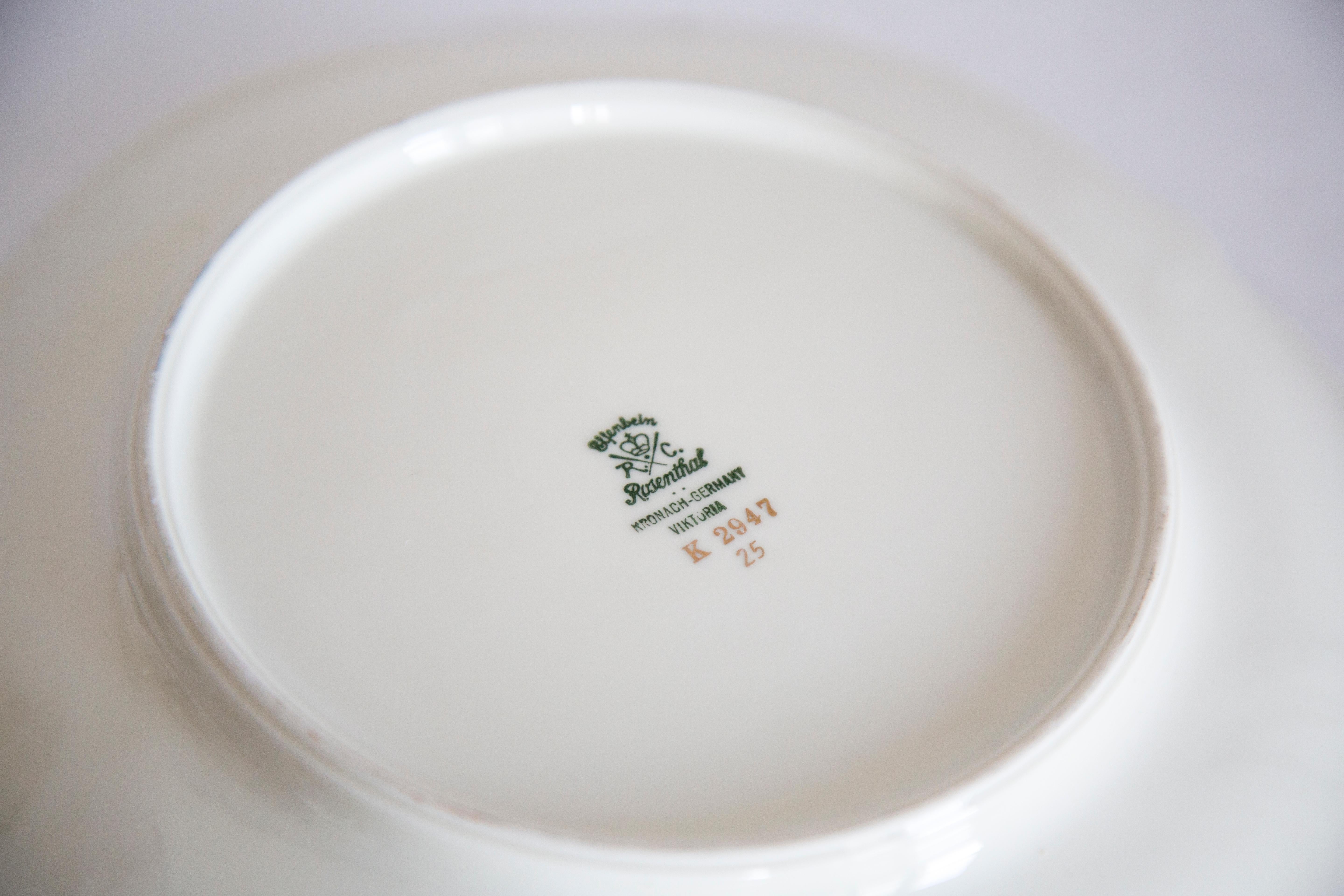 Piatto decorativo in porcellana di metà secolo, Rosenthal, Germania, anni '70 in vendita 1