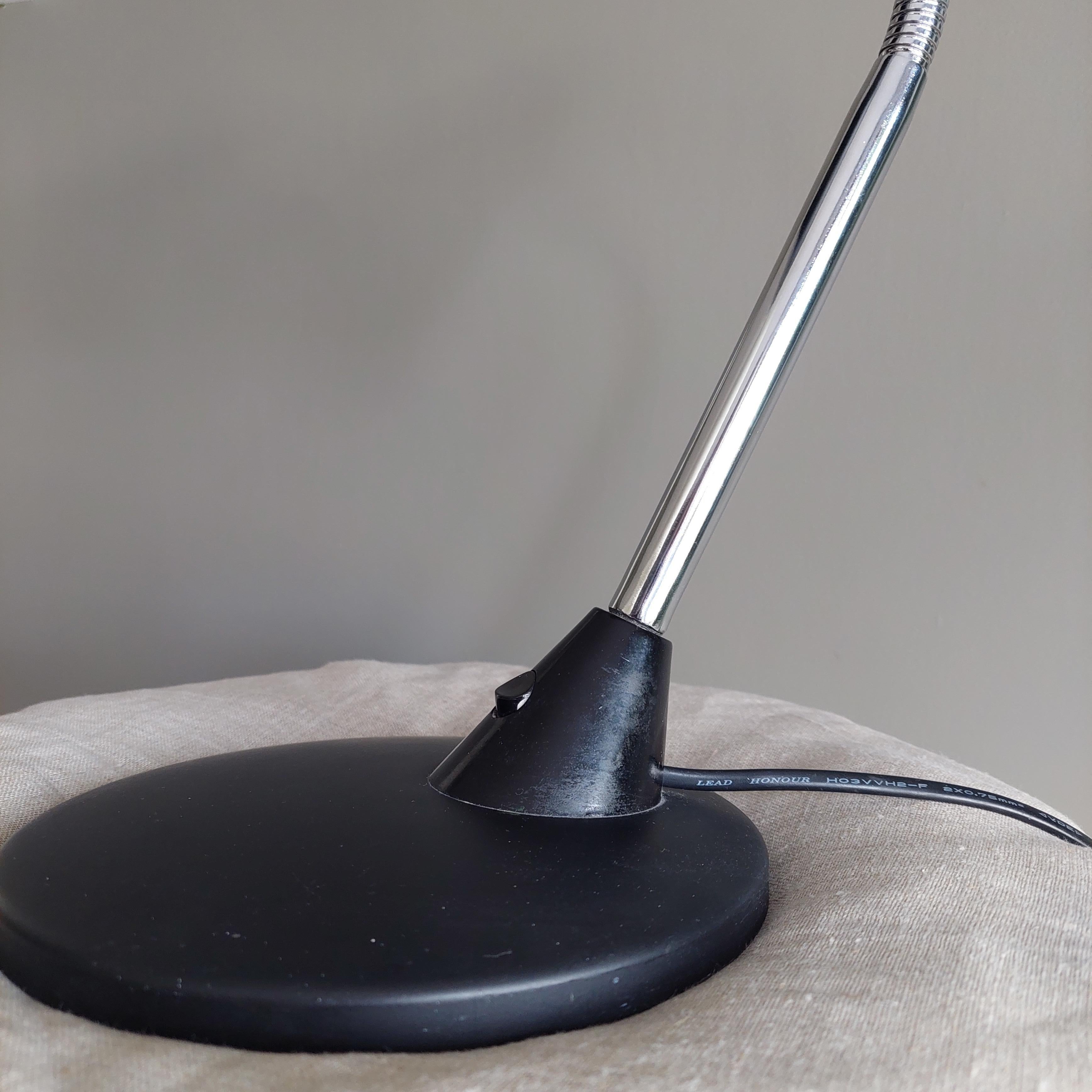 Lampe de bureau Mid Century Vintage à col de cygne ajustable, 70s 80s en vente 7