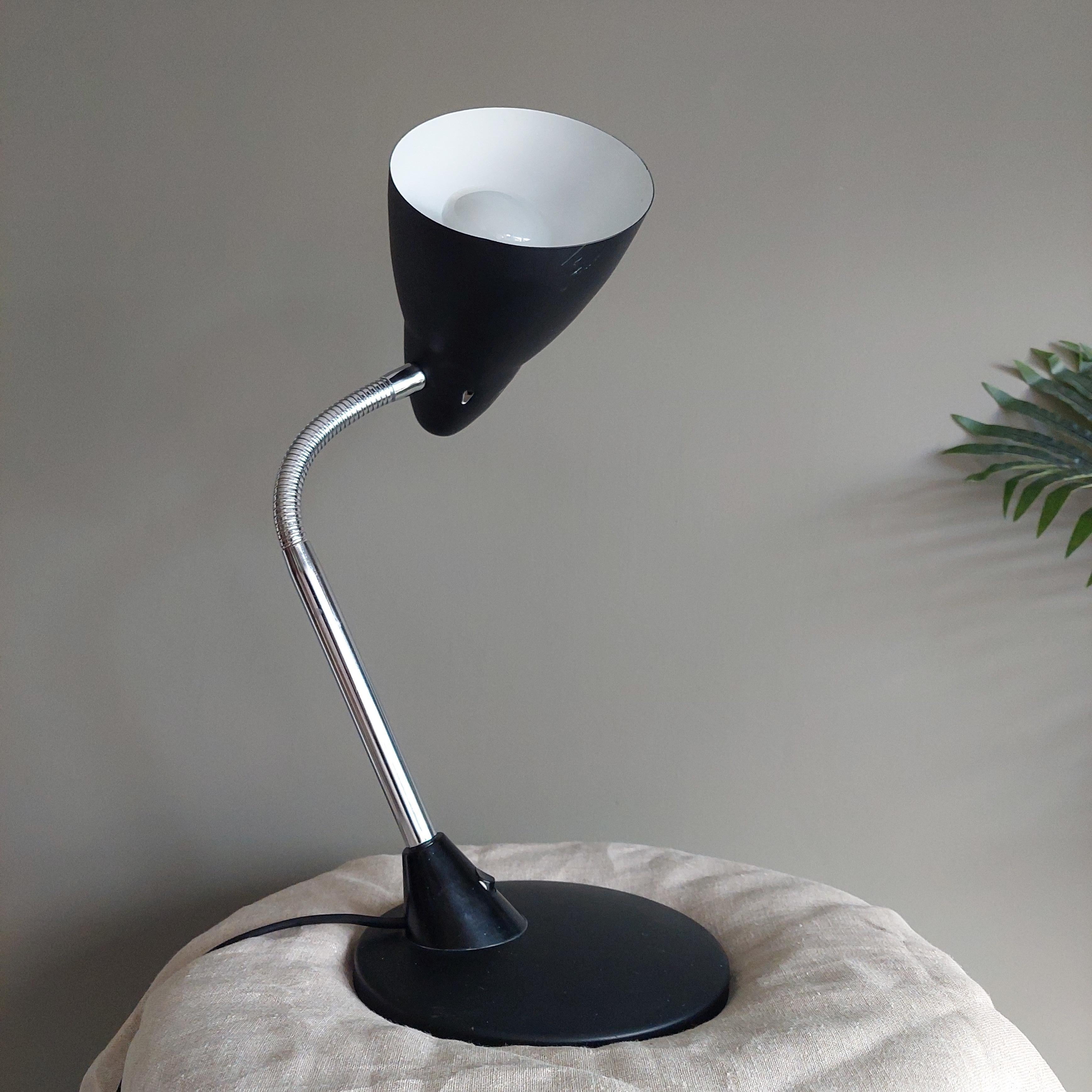 20th Century Mid Century Vintage desk lamp adjustable gooseneck lamp, 70s 80s For Sale