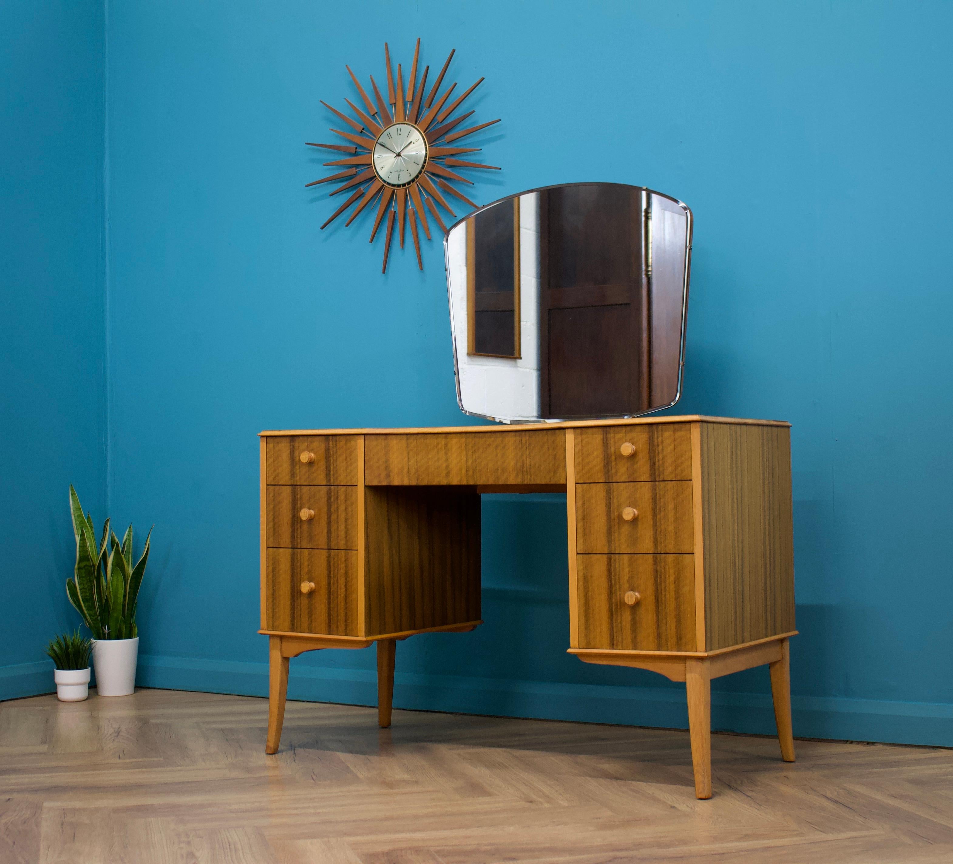 British Mid Century Vintage Dressing Table in Walnut from Heals, 1960s For Sale