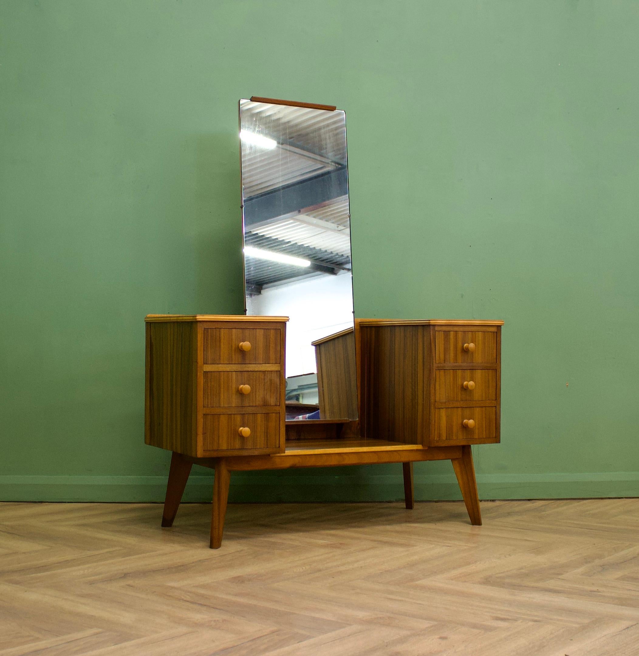 British Mid Century Vintage Dressing Table in Walnut from Morris of Glasgow, 1950s For Sale