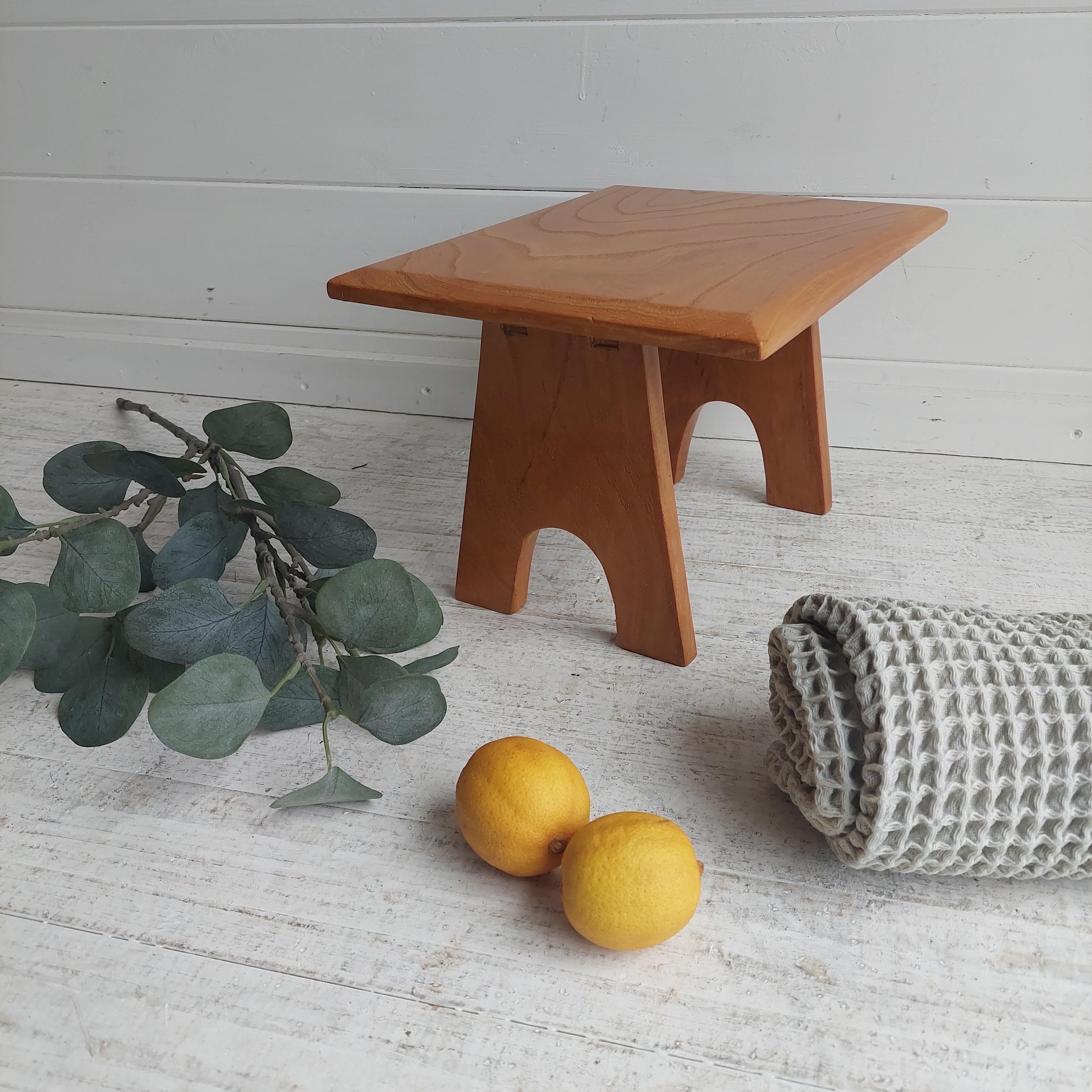 Mid Century Vintage elm low stool footstool step stand, 70s 2