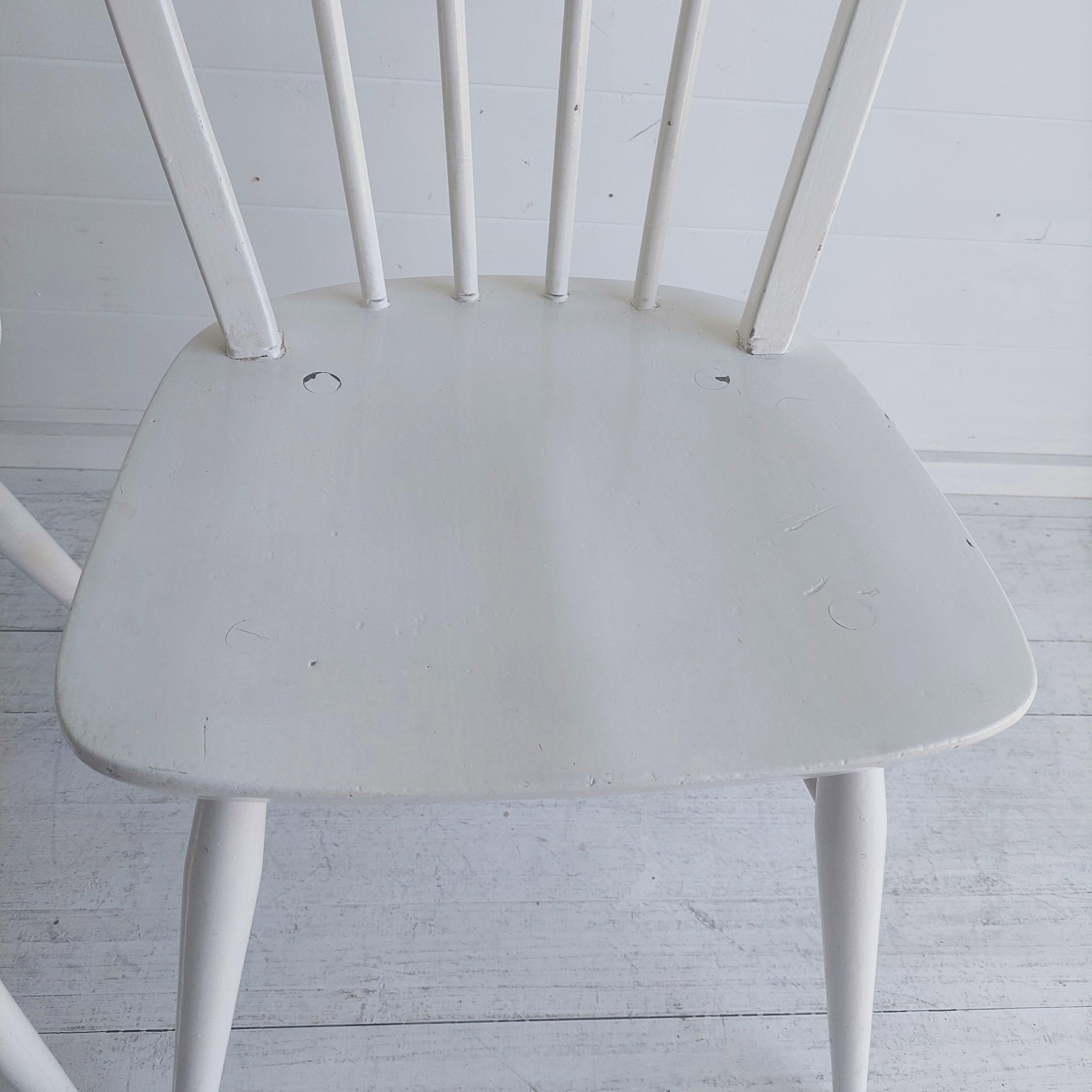 Mid Century Vintage Ercol Hoop Backed Dining Chairs Model 400, 1960's Set Of 2 For Sale 4