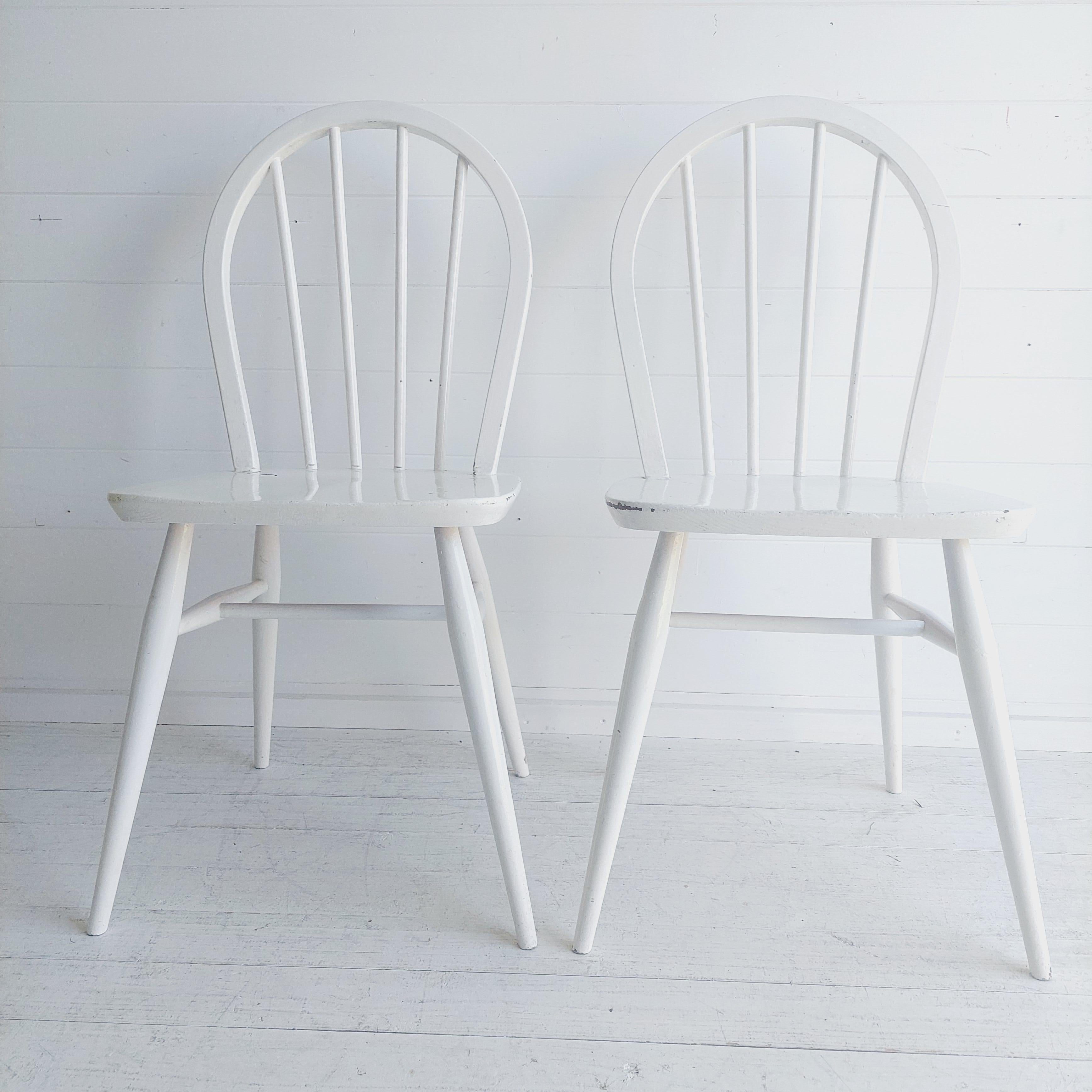 Mid Century Vintage Ercol Hoop Backed Dining Chairs Model 400, 1960's Set Of 2 For Sale 1