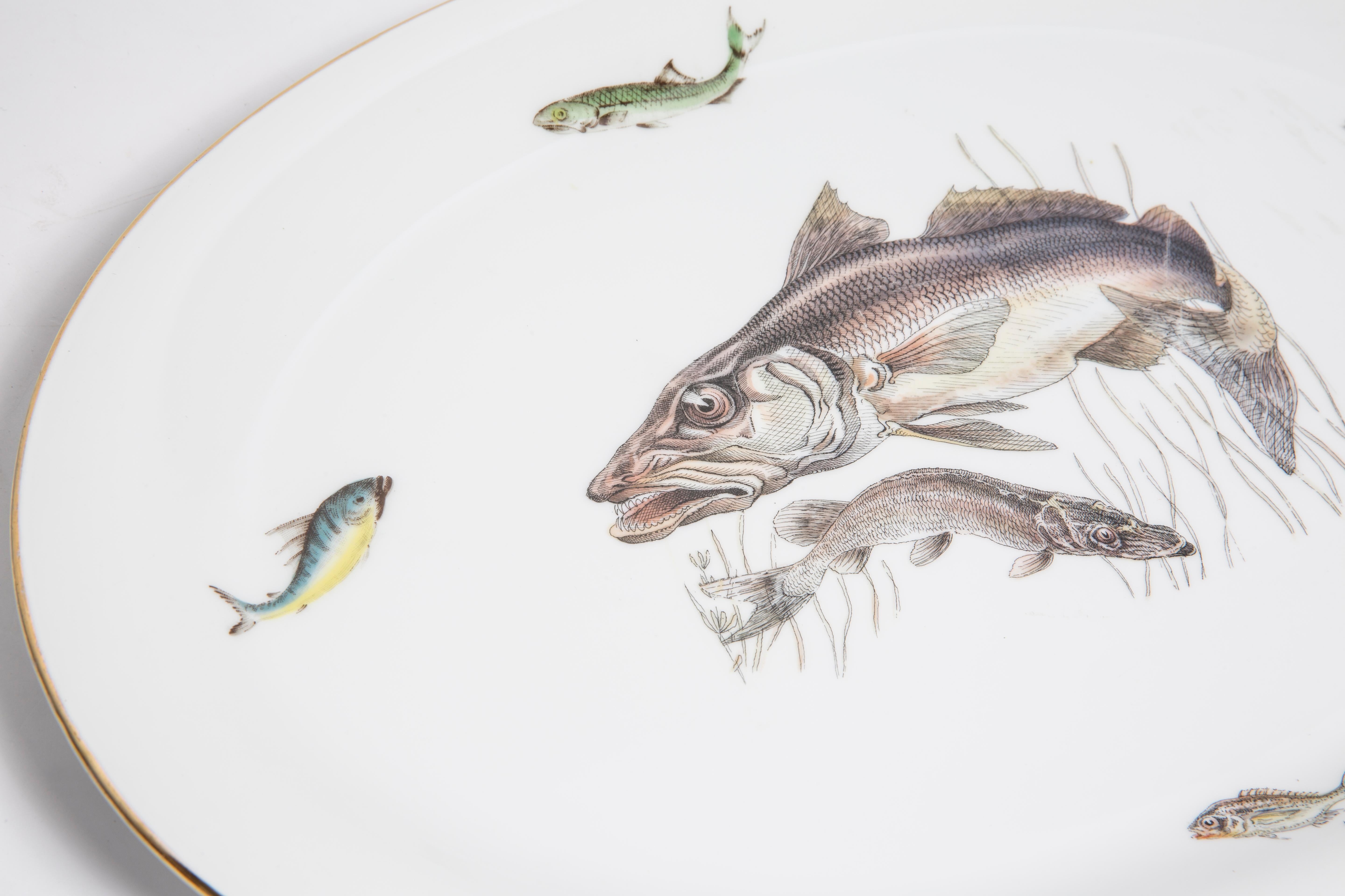 Mid Century Vintage Fishes Decorative Porcelain Plate, Bavaria, Germany, 1970s For Sale 3