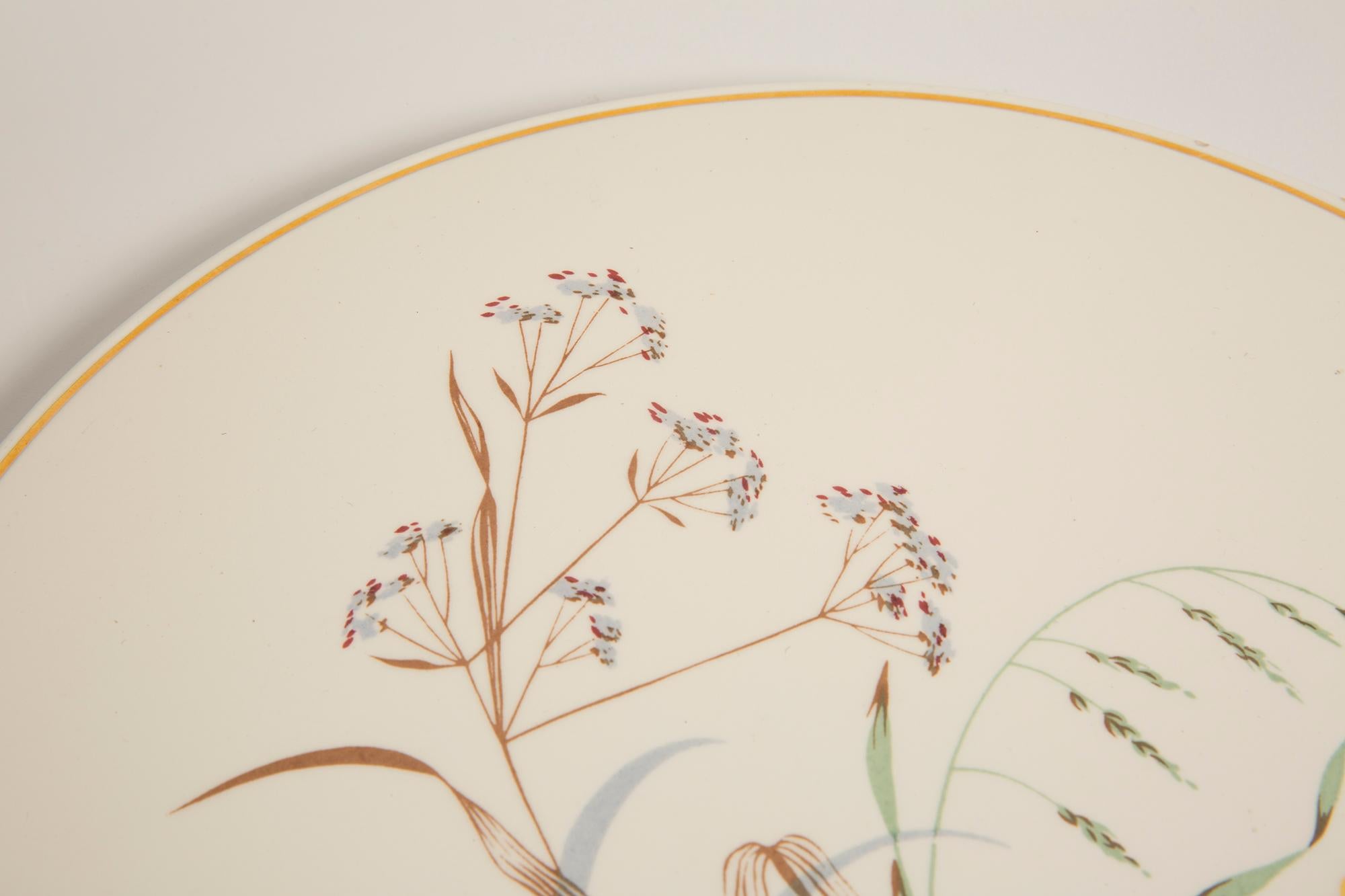 Mid Century Vintage Flowers Decorative Porcelain Plate, Germany, 1970s For Sale 1