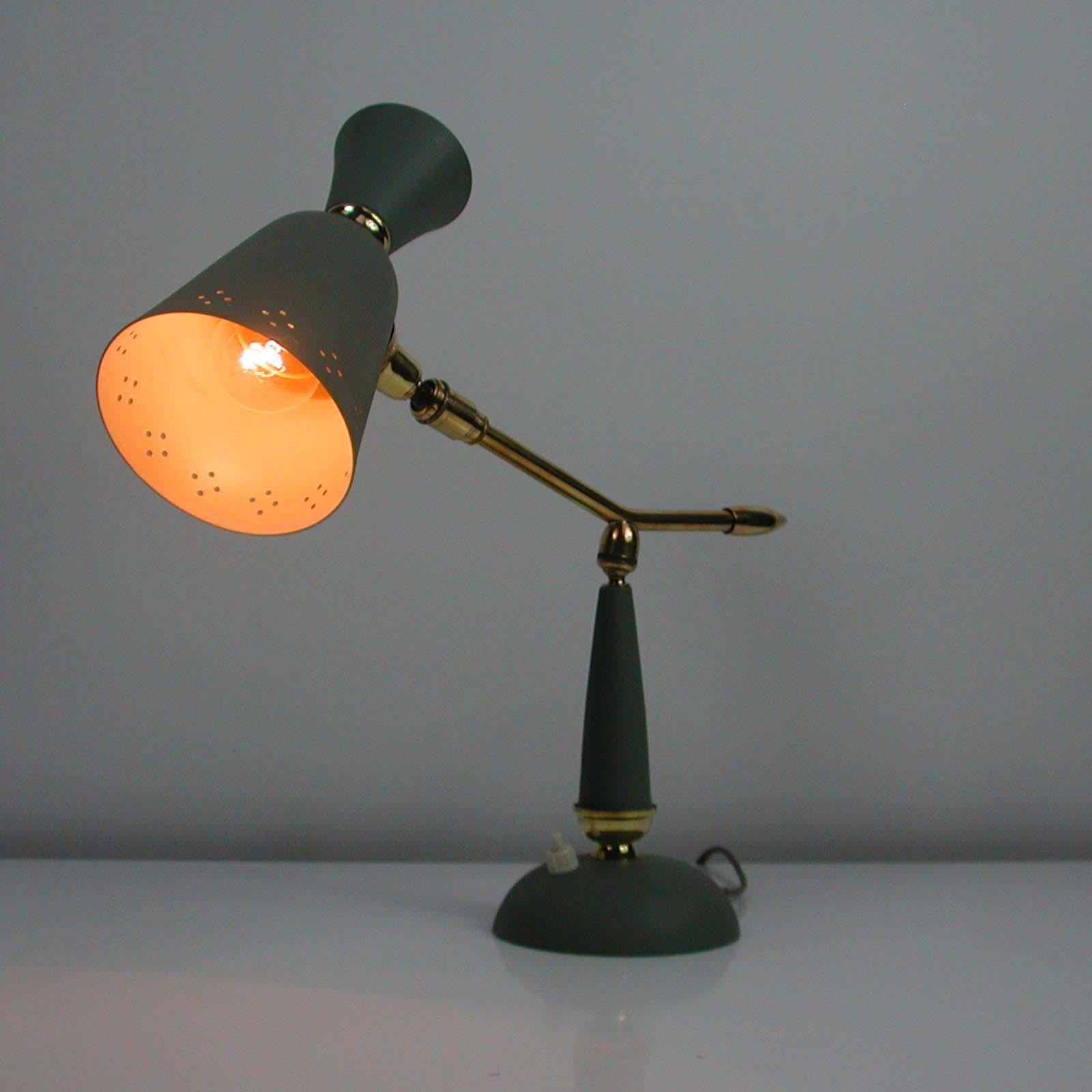 Französische Mid-Century Vintage-Tischlampe, 1950er Jahre im Angebot 4