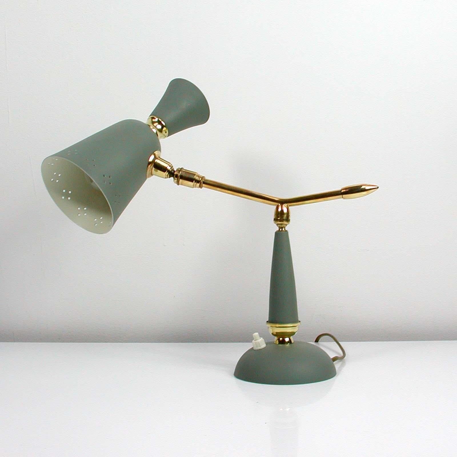 Mid-Century Modern Lampe de bureau française vintage du milieu du siècle dernier, années 1950 en vente