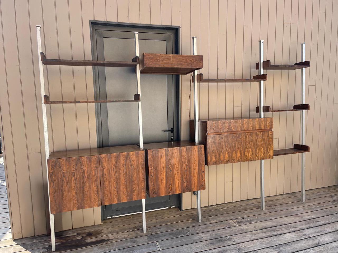 Mid-century Vintage Georges Nelson Style Teak and Chromed Metal Shelf In Good Condition For Sale In LEGNY, FR