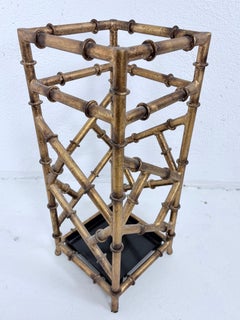 Portaombrelli vintage di metà secolo in ferro battuto dorato e finto bambù