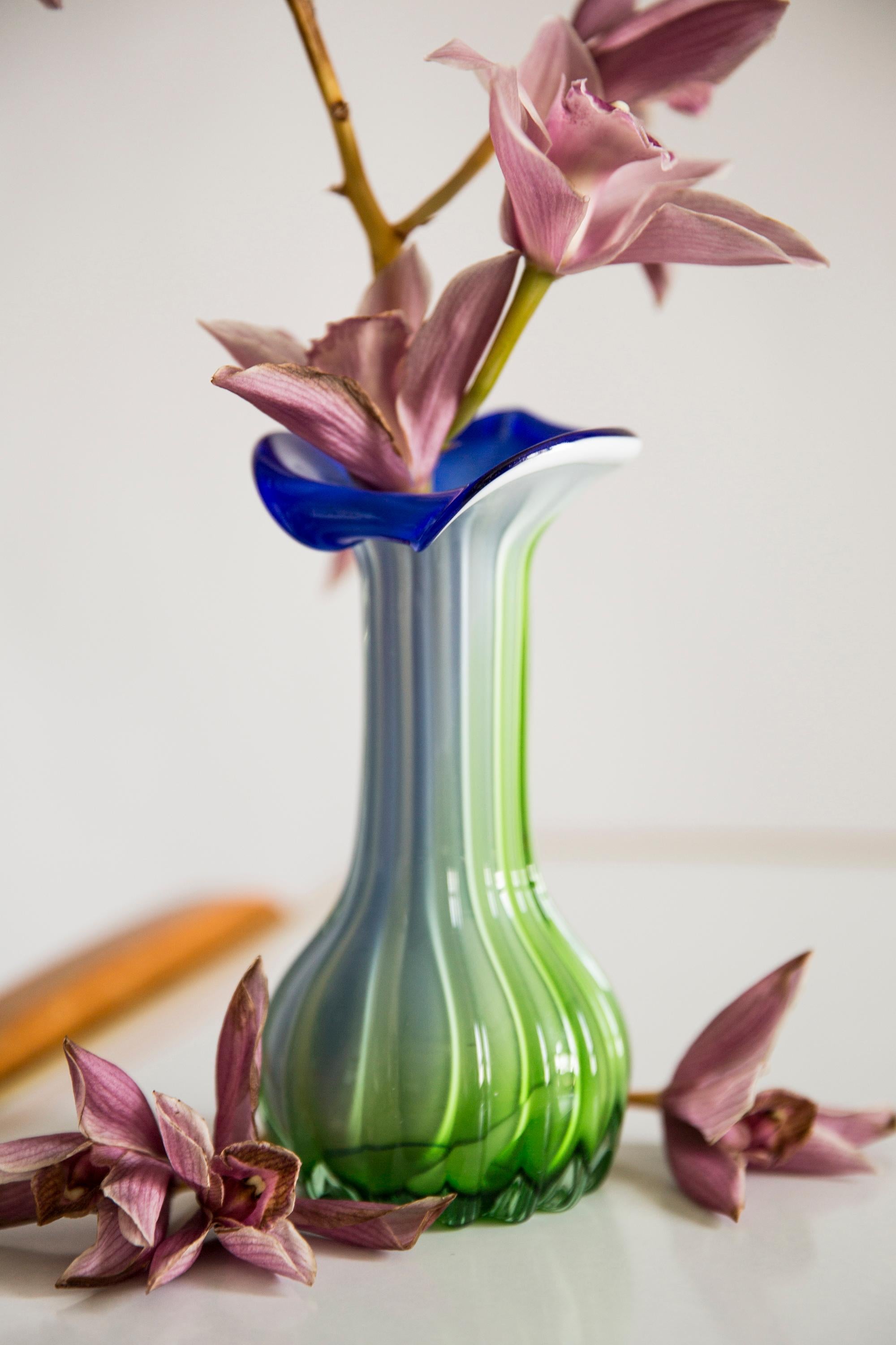 Grüne und blaue Murano-Vase aus der Mitte des Jahrhunderts, Italien, 1960er Jahre (Moderne der Mitte des Jahrhunderts)