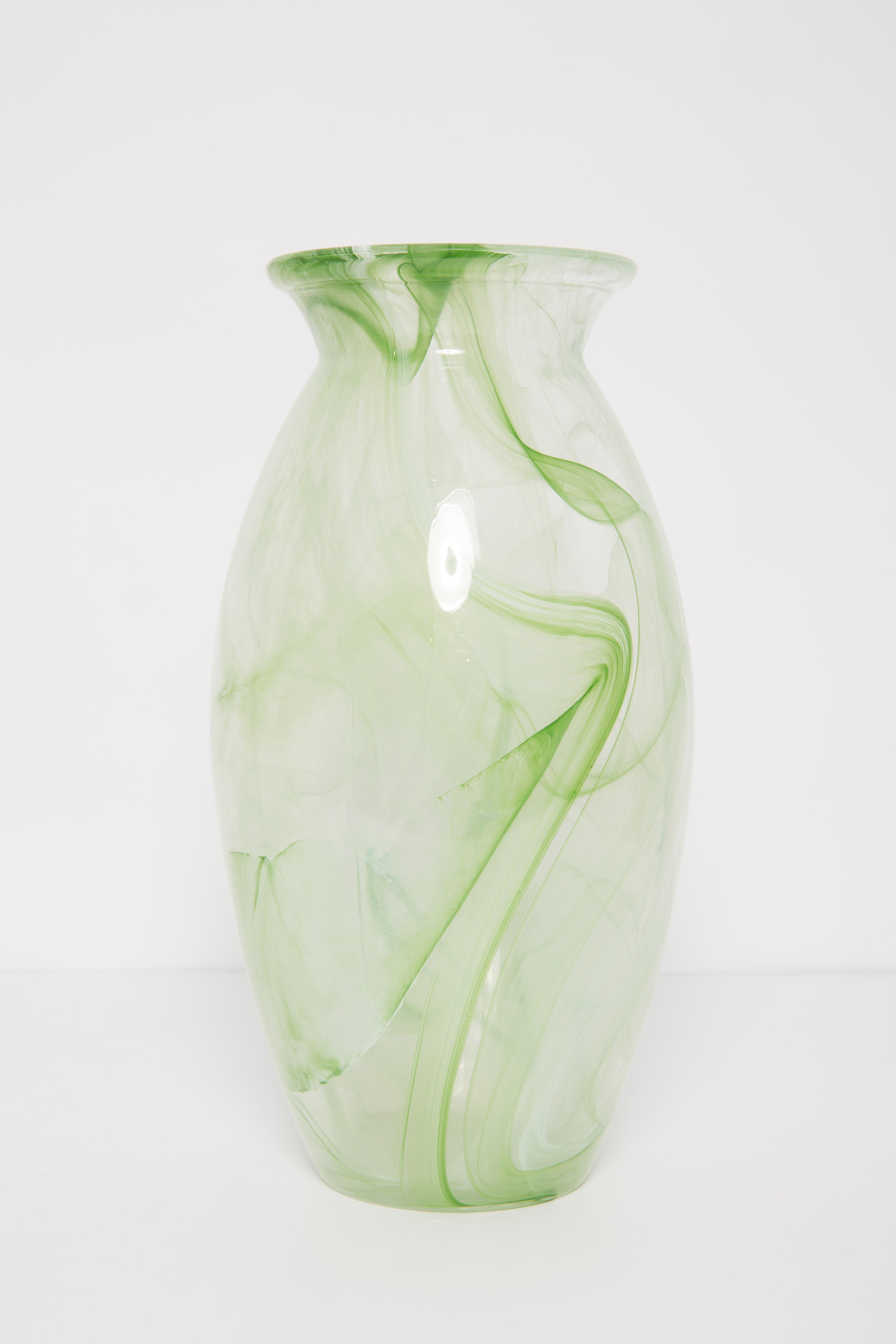 Mid-Century Modern Grand vase vintage vert et blanc du milieu du siècle dernier, Italie, années 1960 en vente