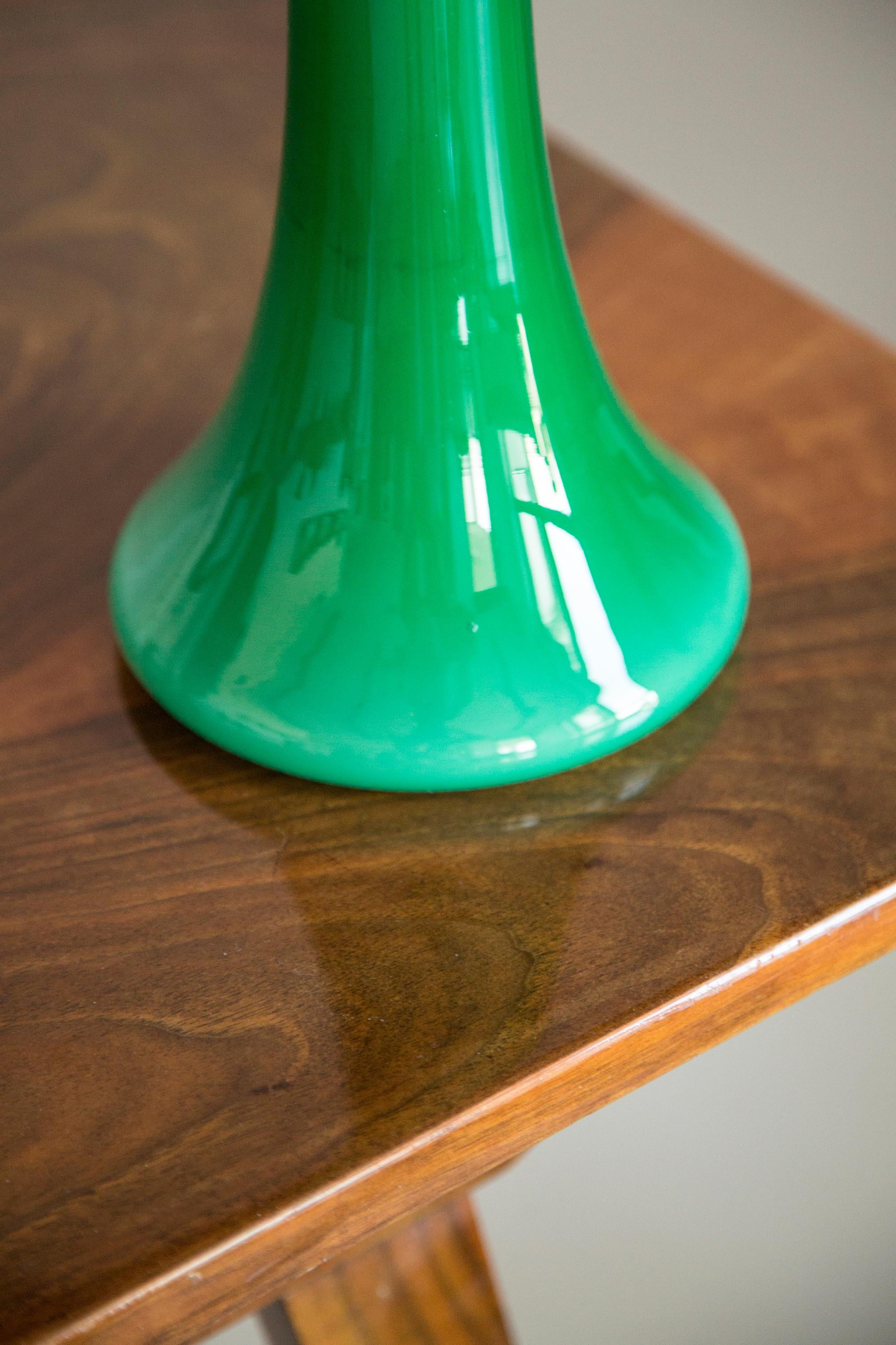 Midcentury Vintage Green Artistic Decorative Vase, Europe, 1960s In Excellent Condition For Sale In 05-080 Hornowek, PL