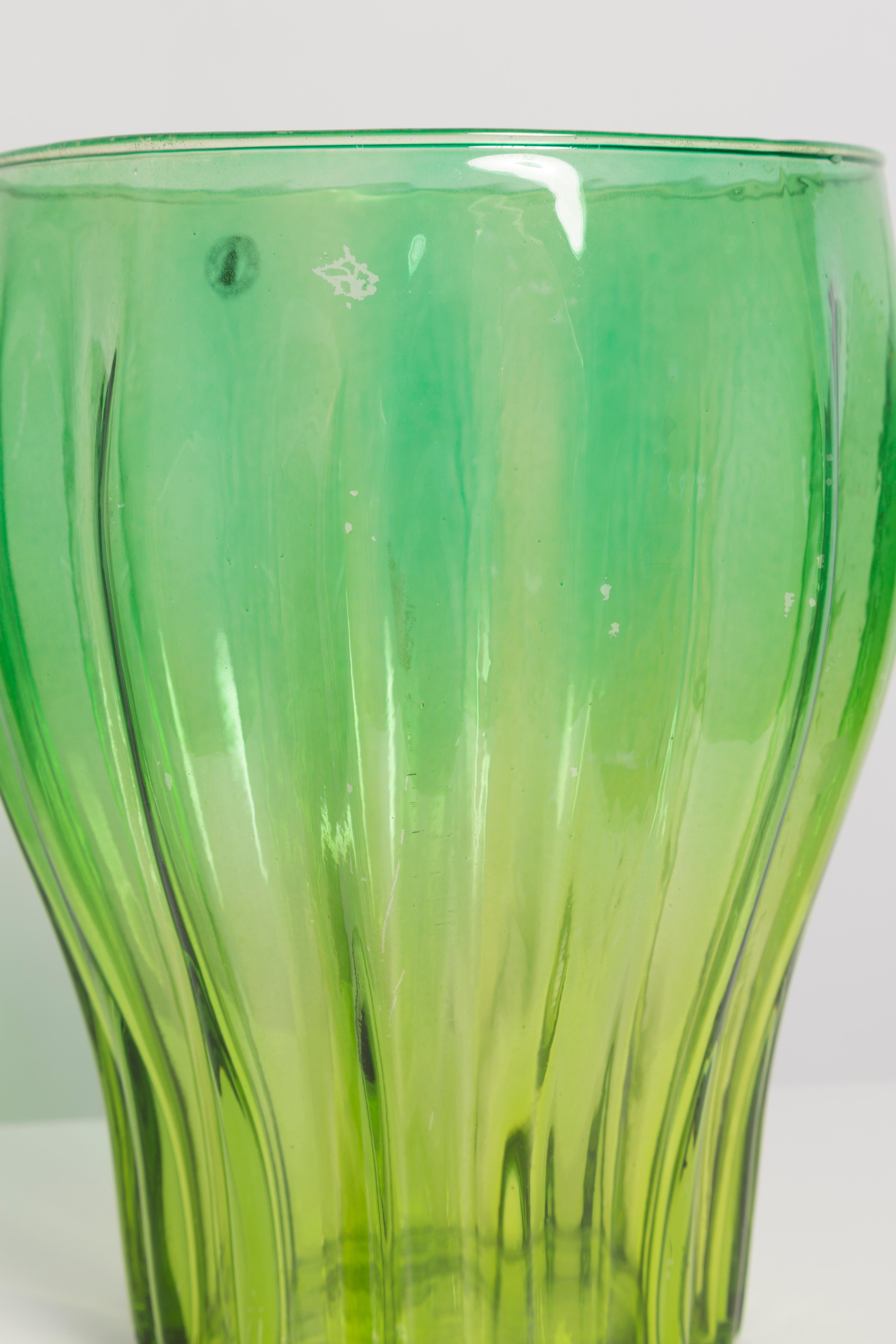 Mid Century Vintage Green Big Glass Vase, Italy, 2000s In Good Condition In 05-080 Hornowek, PL