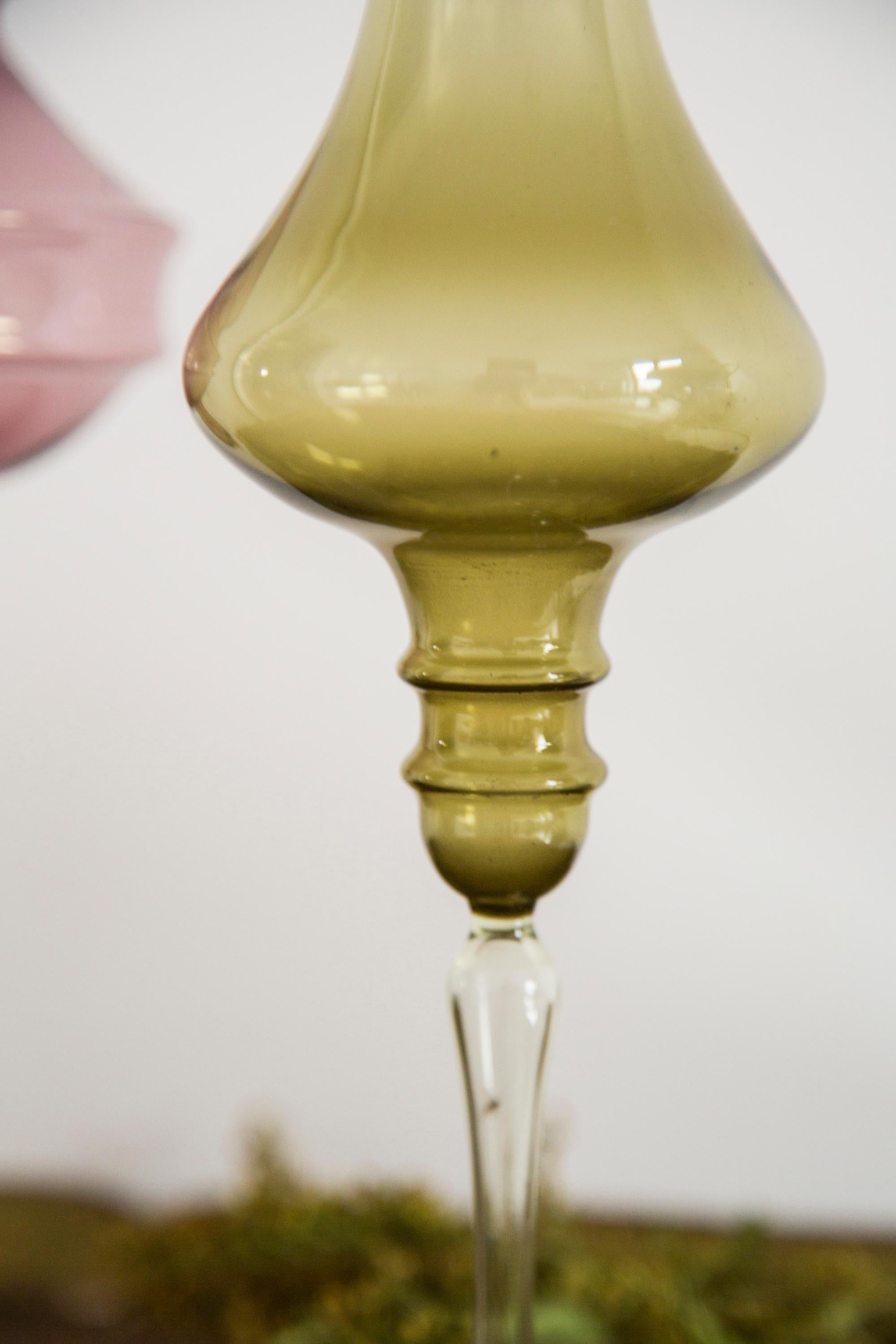 20ième siècle Vase en verre décoratif vert vintage du milieu du siècle, Europe, années 1960 en vente