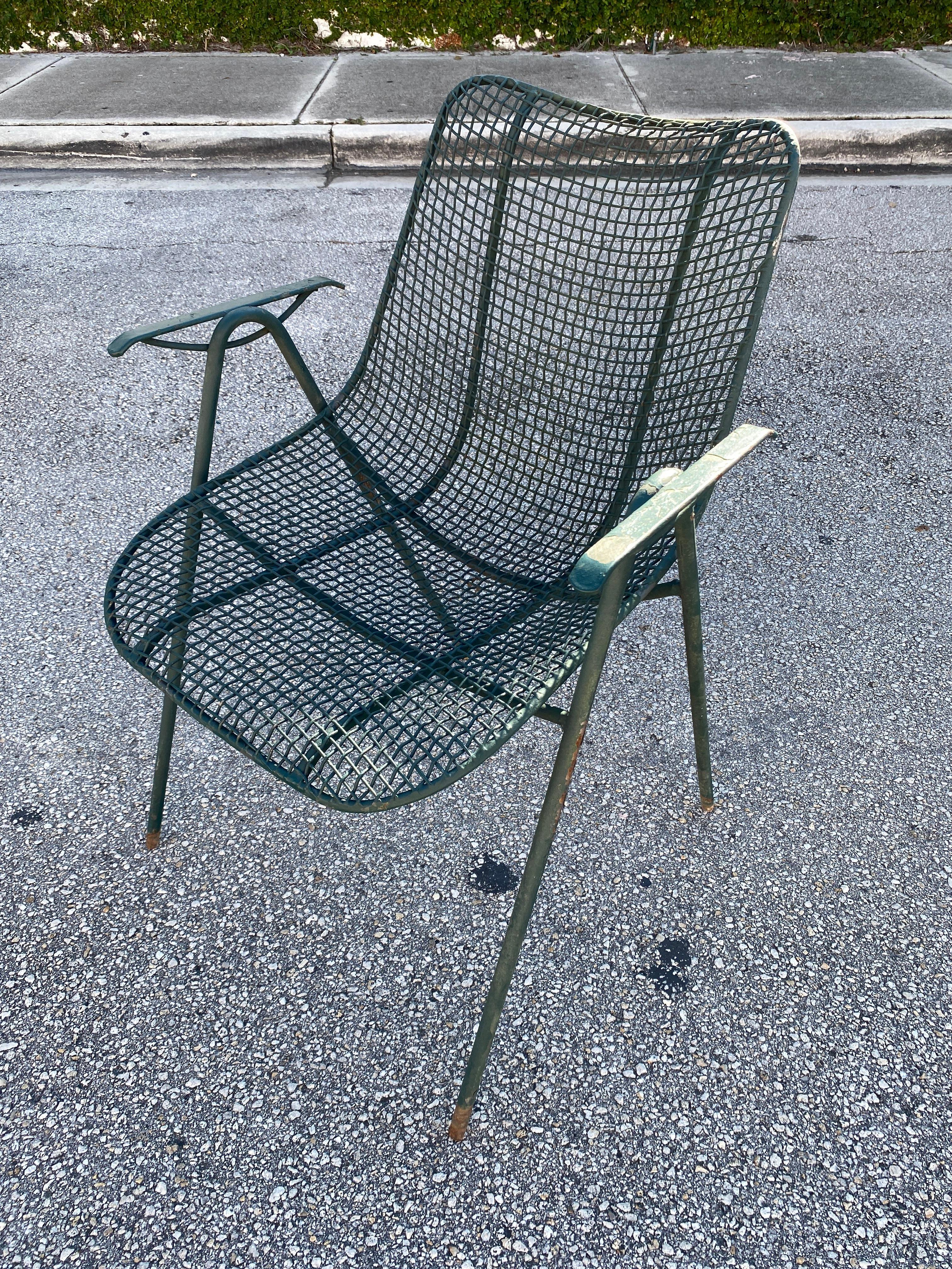 Iron Mid Century vintage green Russell Woodard Sculptura mesh dining armchairs - 4 For Sale