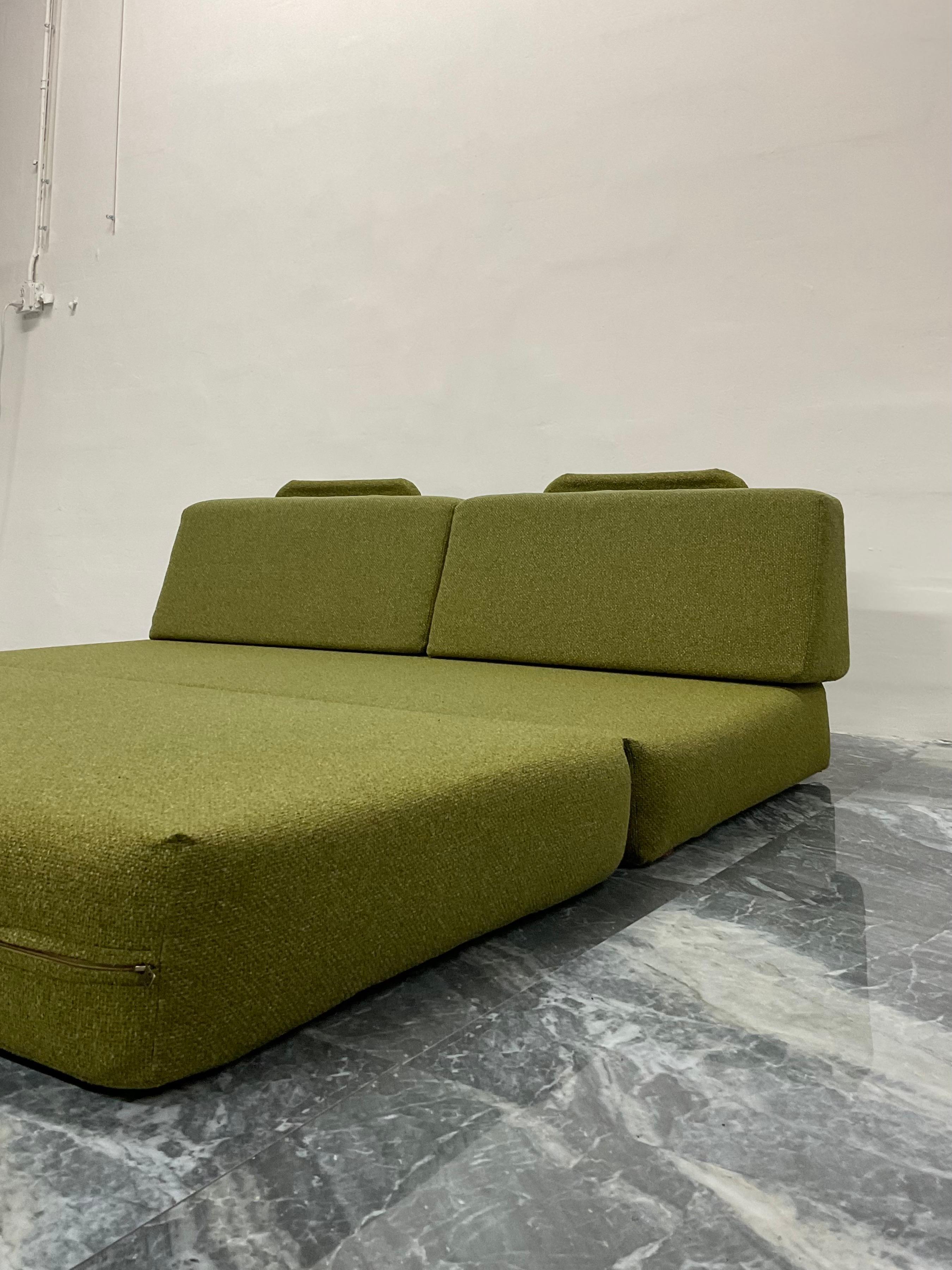 Mid-Century Vintage Green Sofa and Convertible Bed, 1970s 2